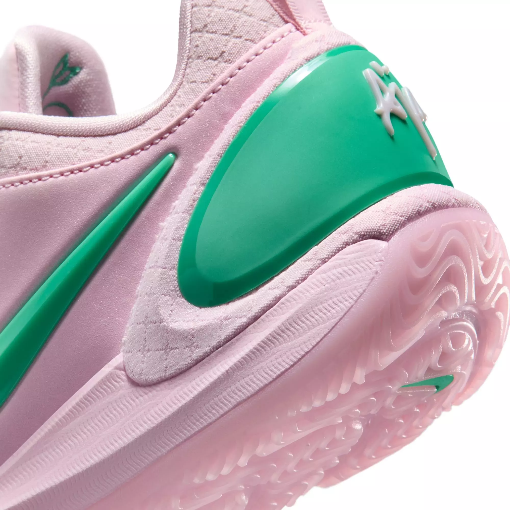 Nike A'Two "Playmakers" Basketball Shoe - PINK FOAM/LIGHT MENTA