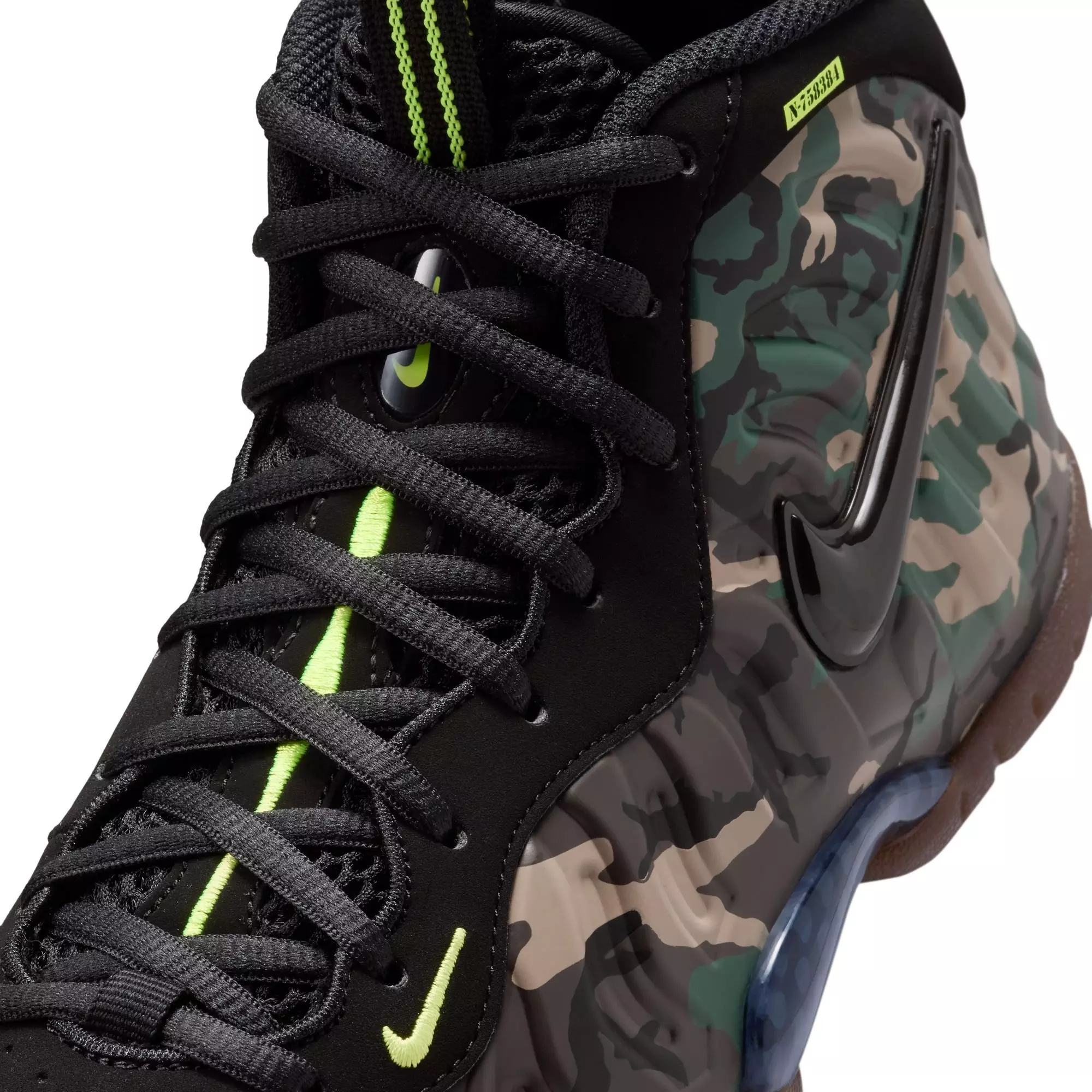 Nike Air Foamposite Pro Premium "Green Camo" Grade School Kids' Shoe - BLACK/VOLTAGE GREEN/GUM DARK BROWN