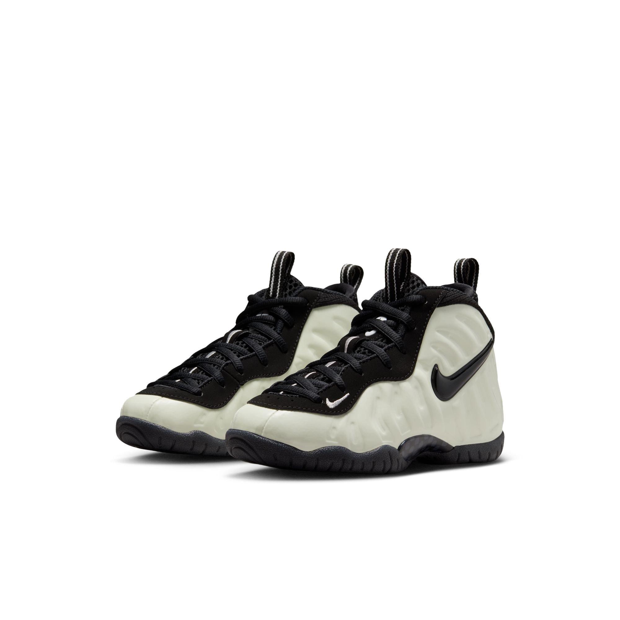 Nike Air Foamposite Pro Premium "Glow in the Dark" Preschool Kids' Shoe - SUMMIT WHITE/BLACK