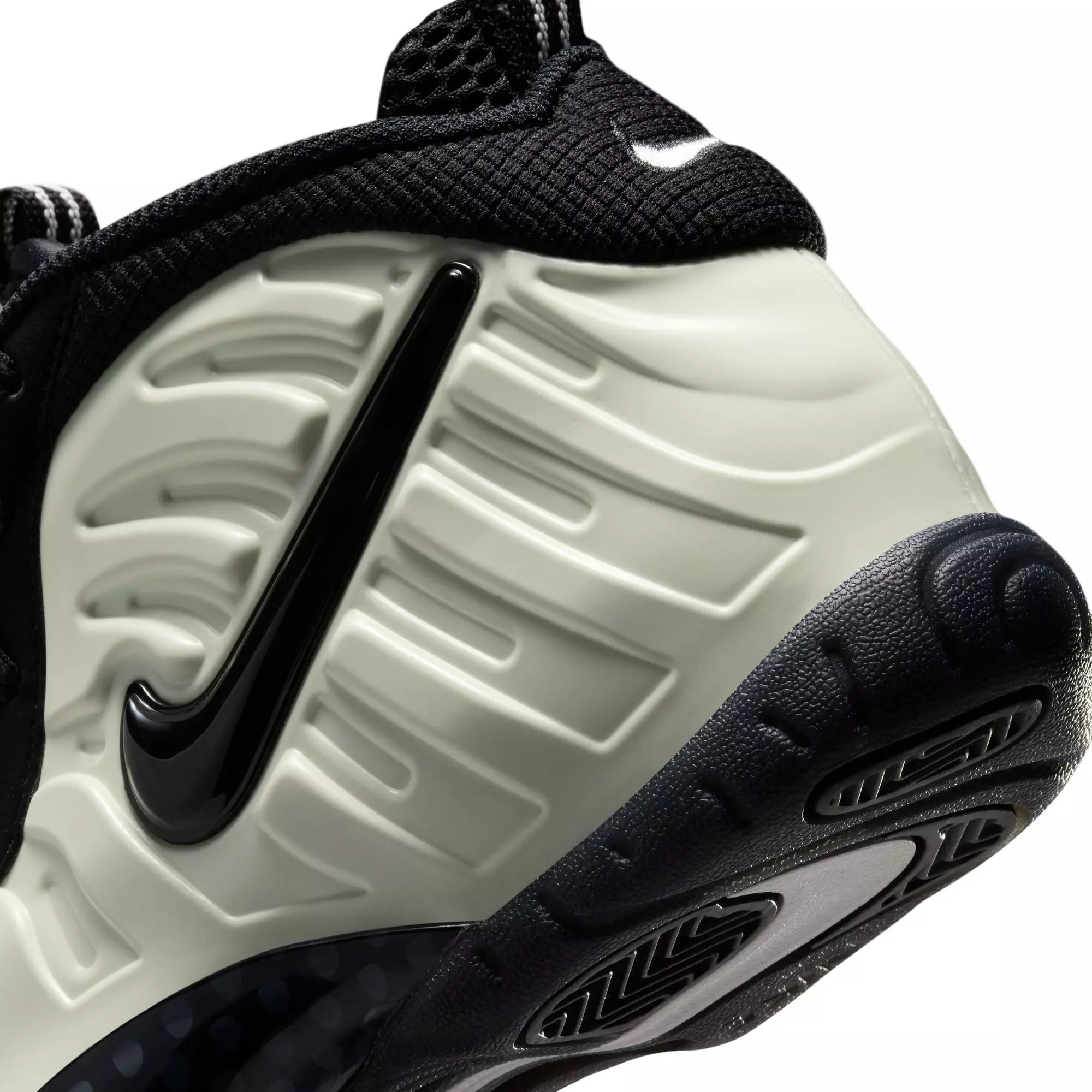 Nike Air Foamposite Pro Premium "Glow in the Dark" Grade School Kids' Shoe - SUMMIT WHITE/BLACK