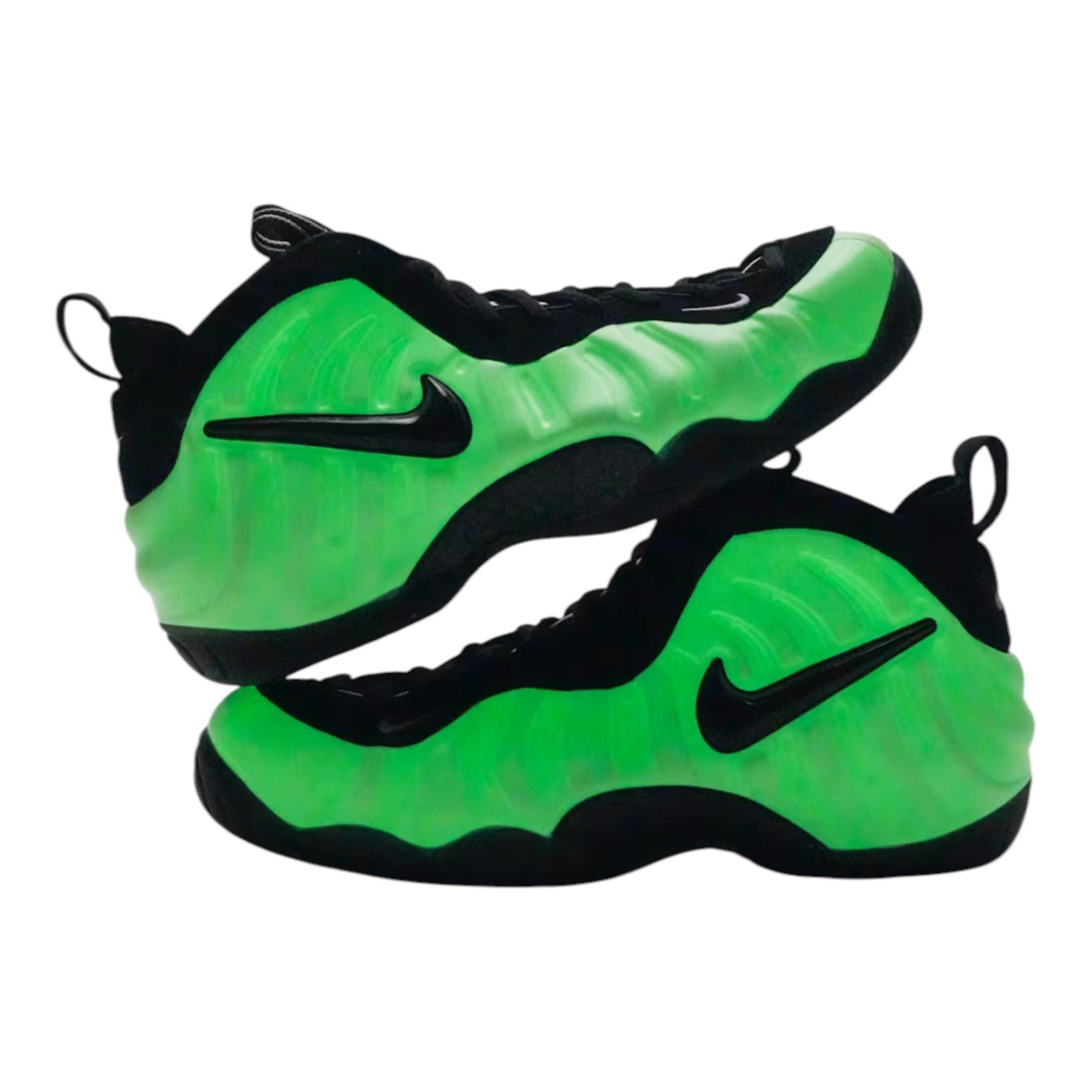 Nike Air Foamposite Pro Premium "Glow in the Dark" Toddler Kids' Shoe - SUMMIT WHITE/BLACK