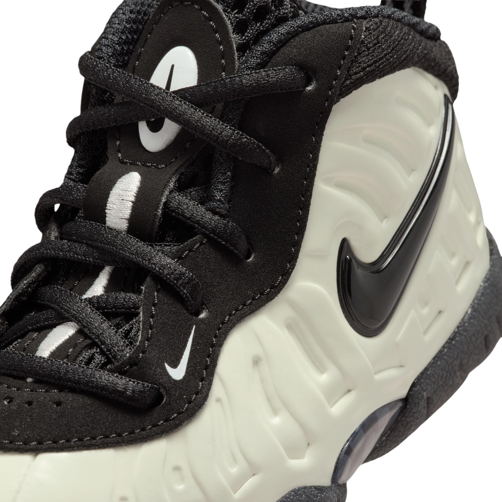 Nike Air Foamposite Pro Premium "Glow in the Dark" Toddler Kids' Shoe - SUMMIT WHITE/BLACK