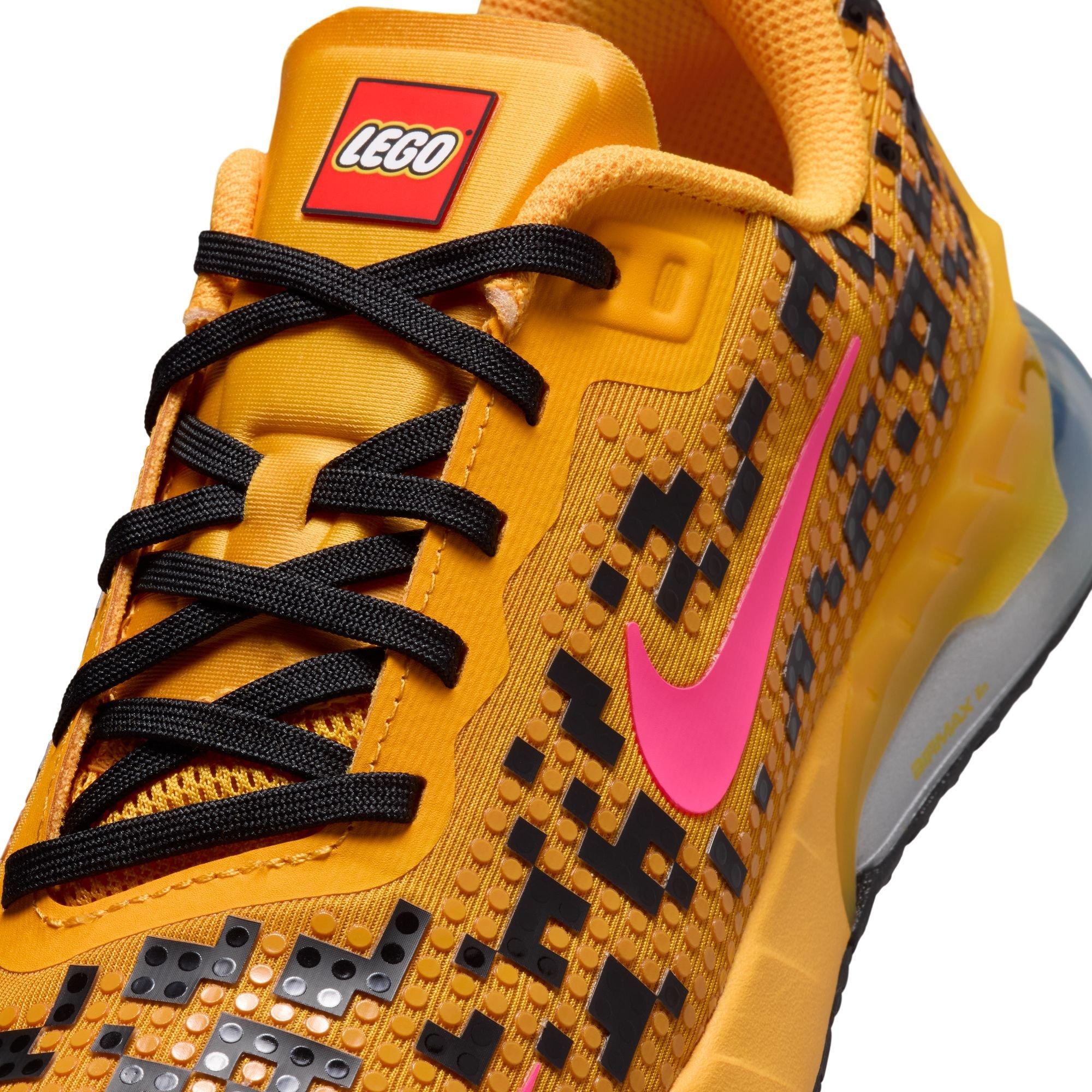 Nike Air Max Phoenix "LEGO" Grade School Kids' Shoe - UNIVERSITY GOLD/HYPER PINK/BLACK Thumbnail View 10