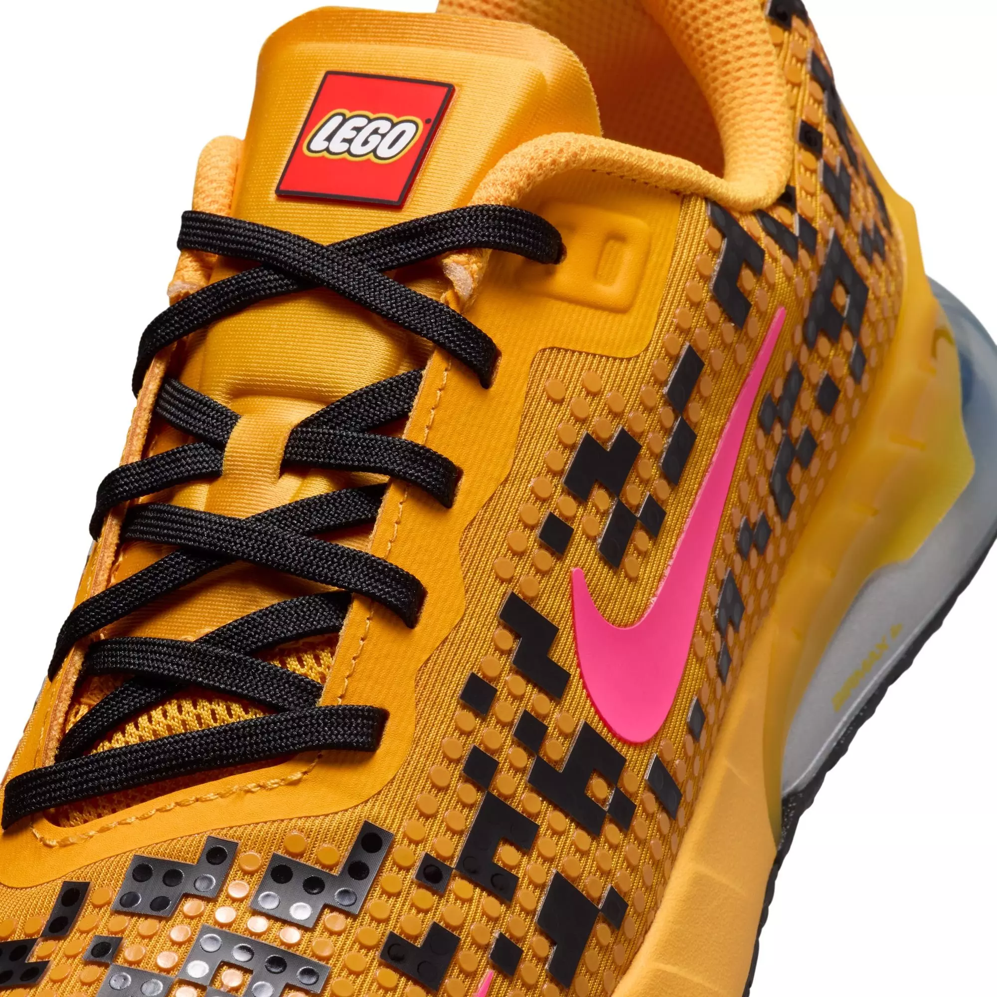 Nike Air Max Phoenix "LEGO" Grade School Kids' Shoe - UNIVERSITY GOLD/HYPER PINK/BLACK