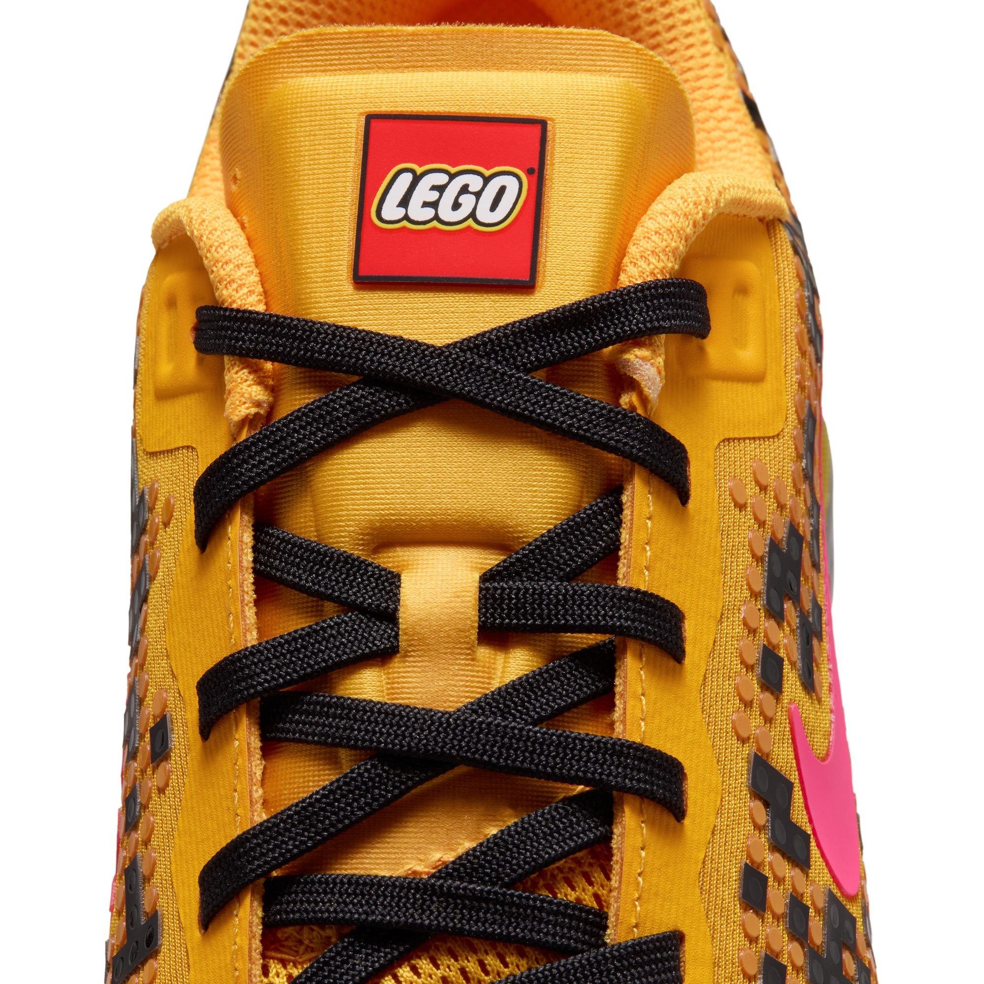 Nike Air Max Phoenix "LEGO" Grade School Kids' Shoe - UNIVERSITY GOLD/HYPER PINK/BLACK Thumbnail View 12