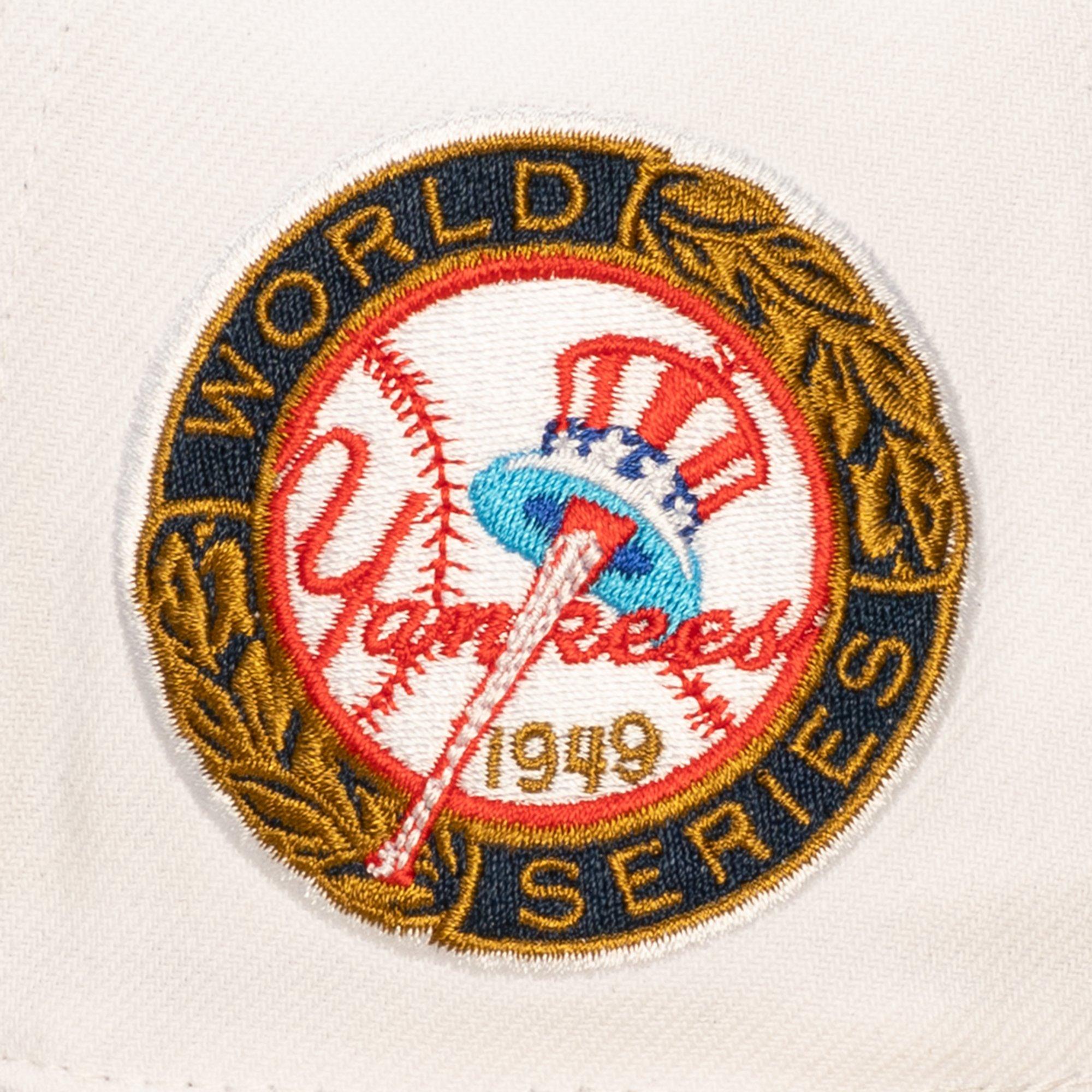 Mitchell & Ness New Yankees Bill Smack Snapback Hat - White/Navy - WHITE/NAVY Thumbnail View 3