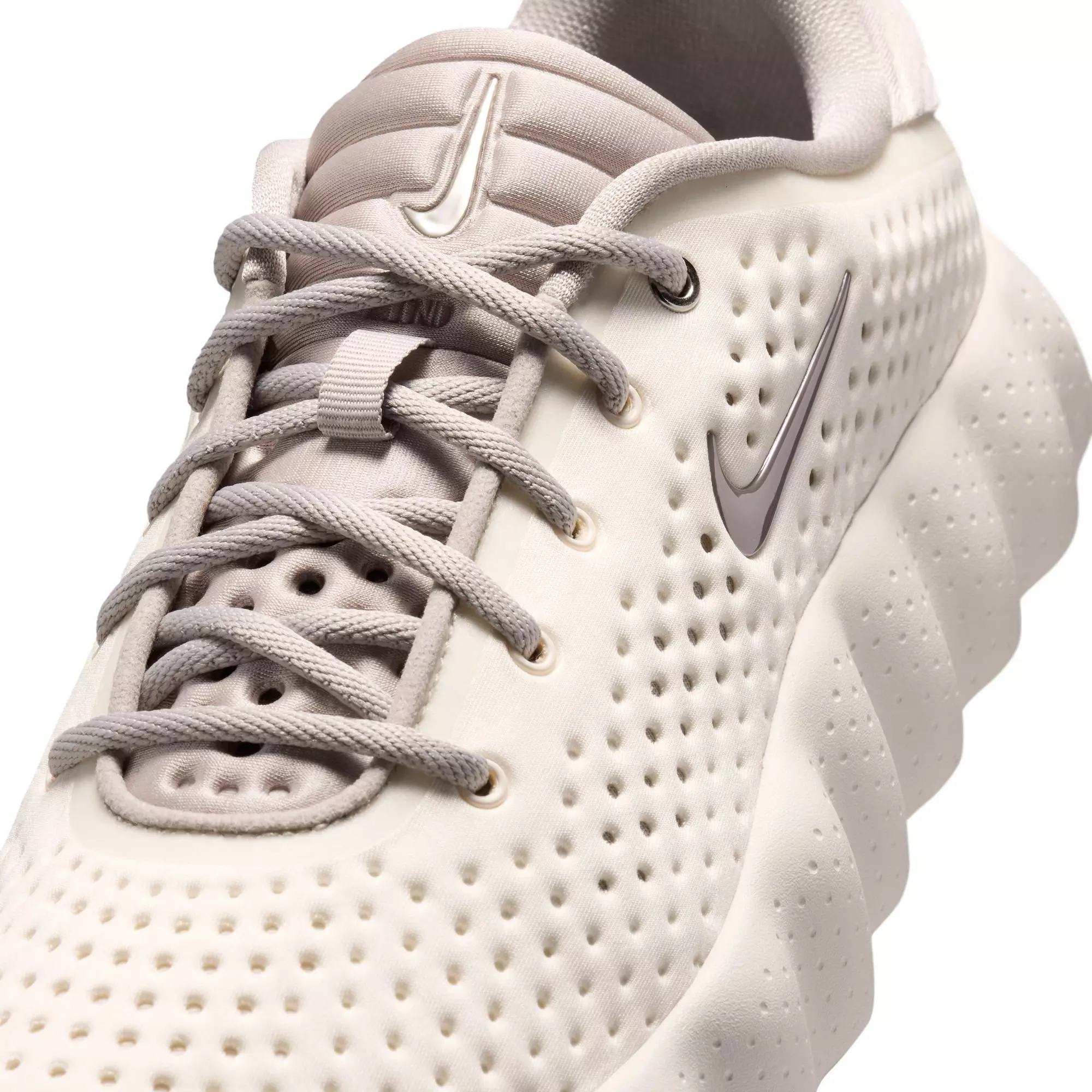Nike Mind 002 "Phantom" Men's Pregame Shoe - PHANTOM/CREAM II/COLLEGE GREY