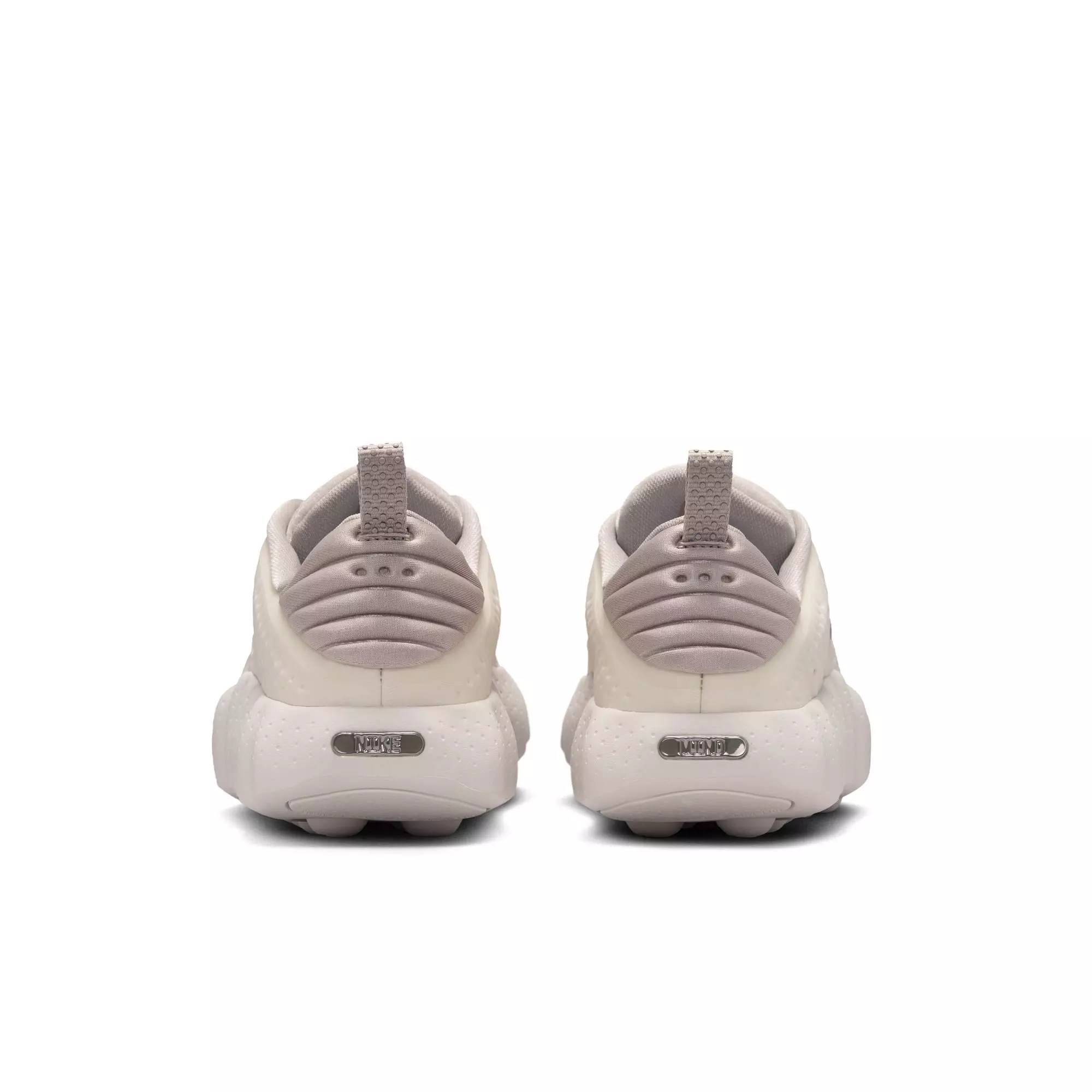 Nike Mind 002 "Phantom" Men's Pregame Shoe - PHANTOM/CREAM II/COLLEGE GREY