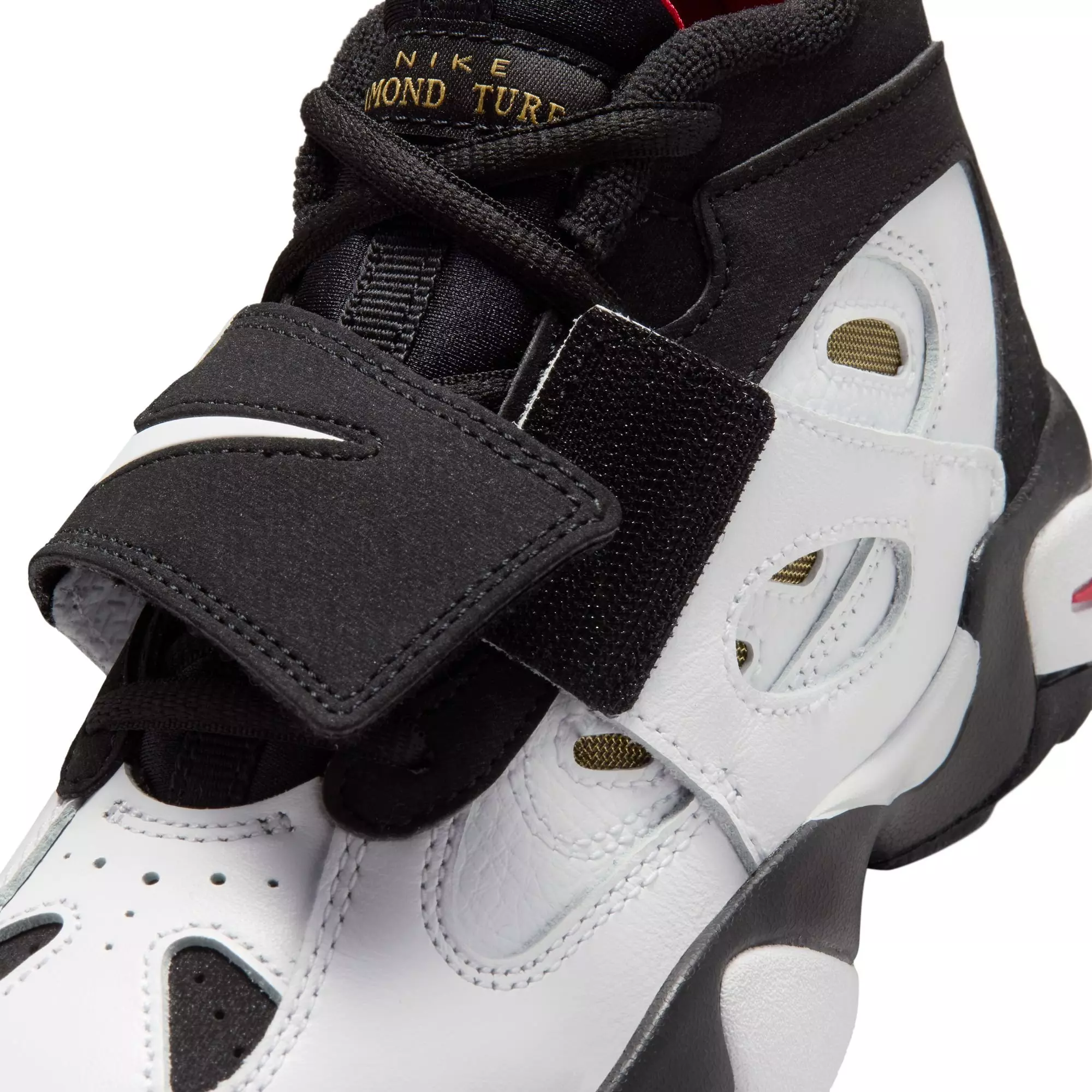 Nike Air Diamond Turf II "49ers" Preschool Kids' Shoe - BLACK/WHITE/FIRE RED/METALLIC GOLD