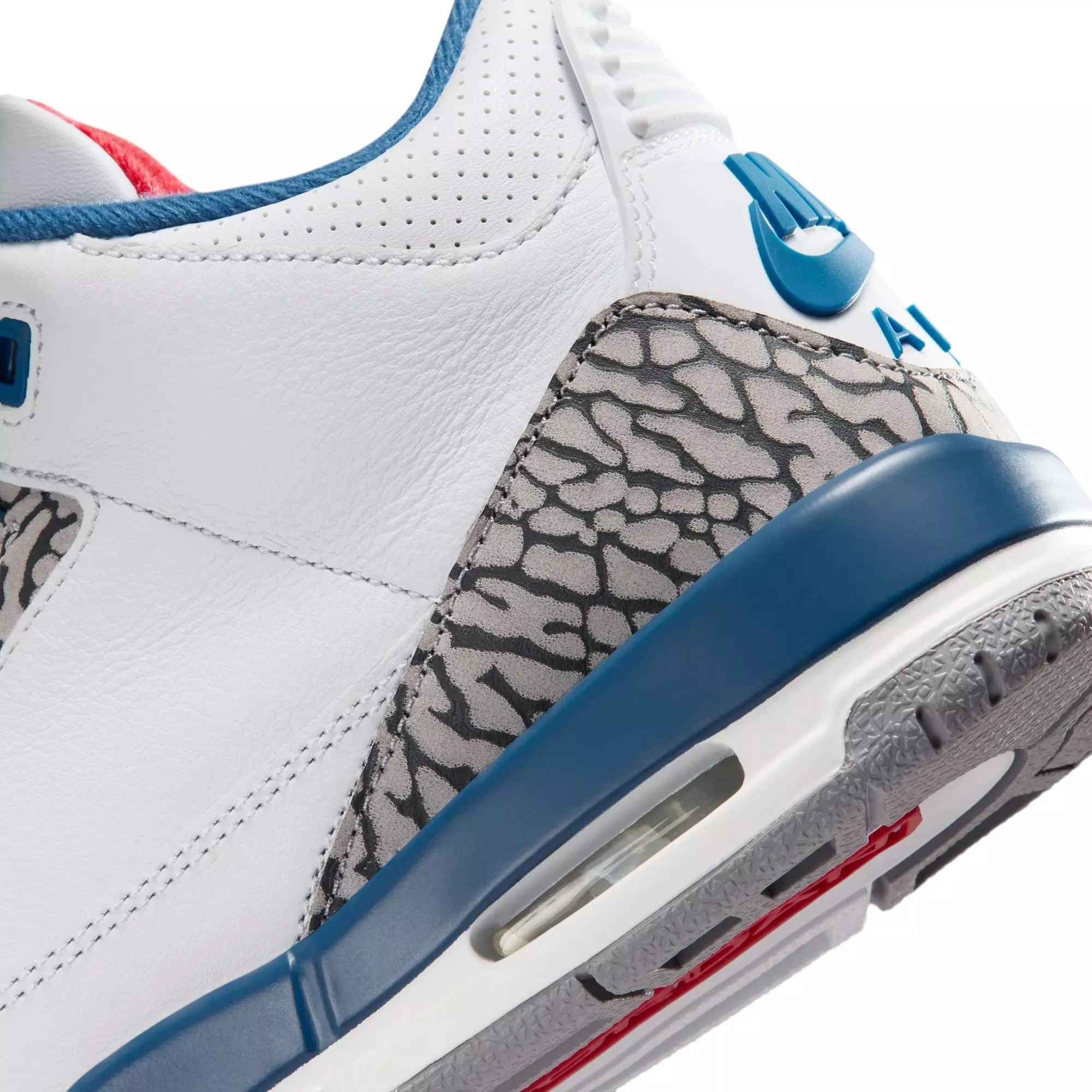 Jordan 3 Retro "True Blue" Grade School Kids' Shoe - WHITE/FIRE RED/TRUE BLUE