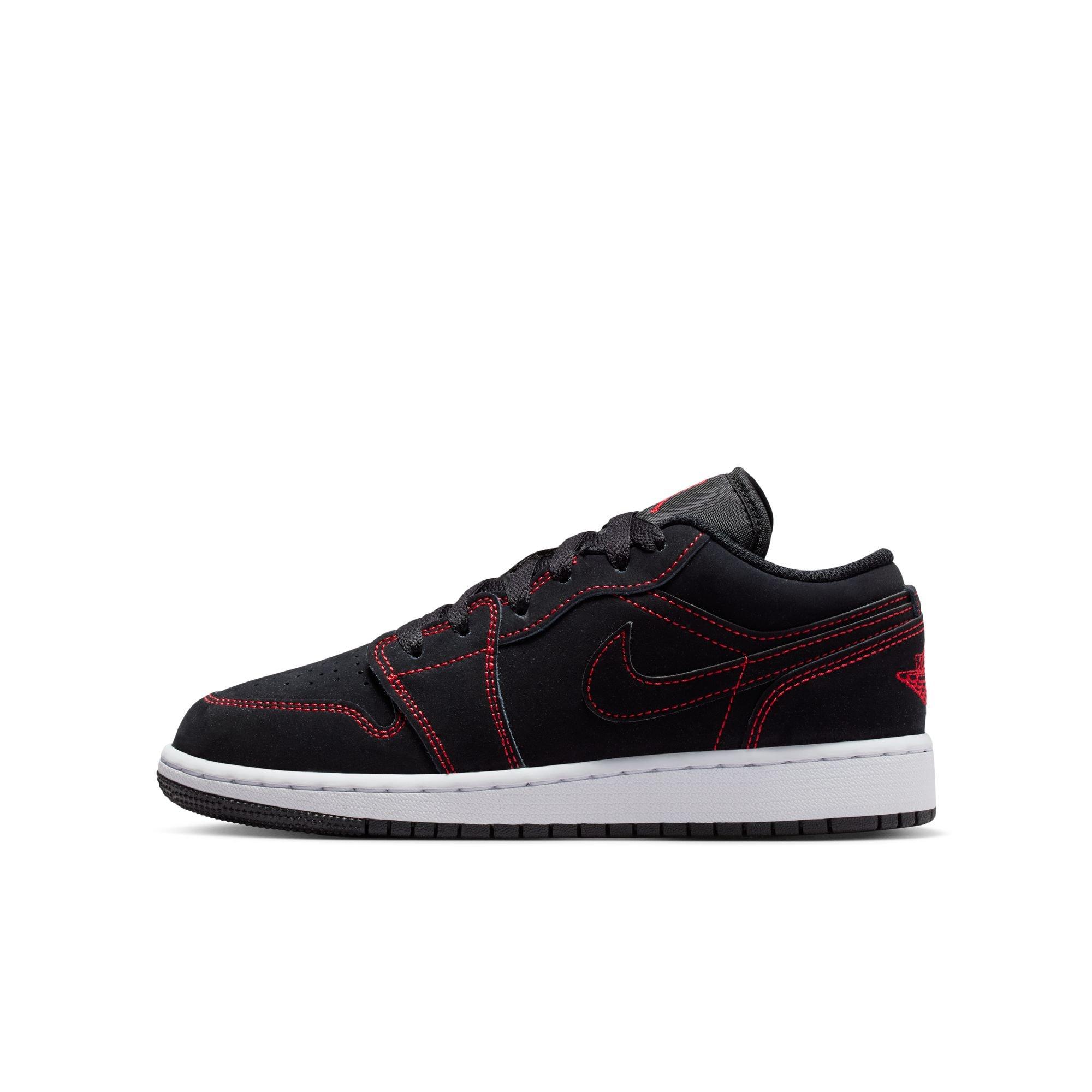 Jordan 1 Low "Black/University Red/White" Grade School Boys' Shoe - BLACK/RED Thumbnail View 3