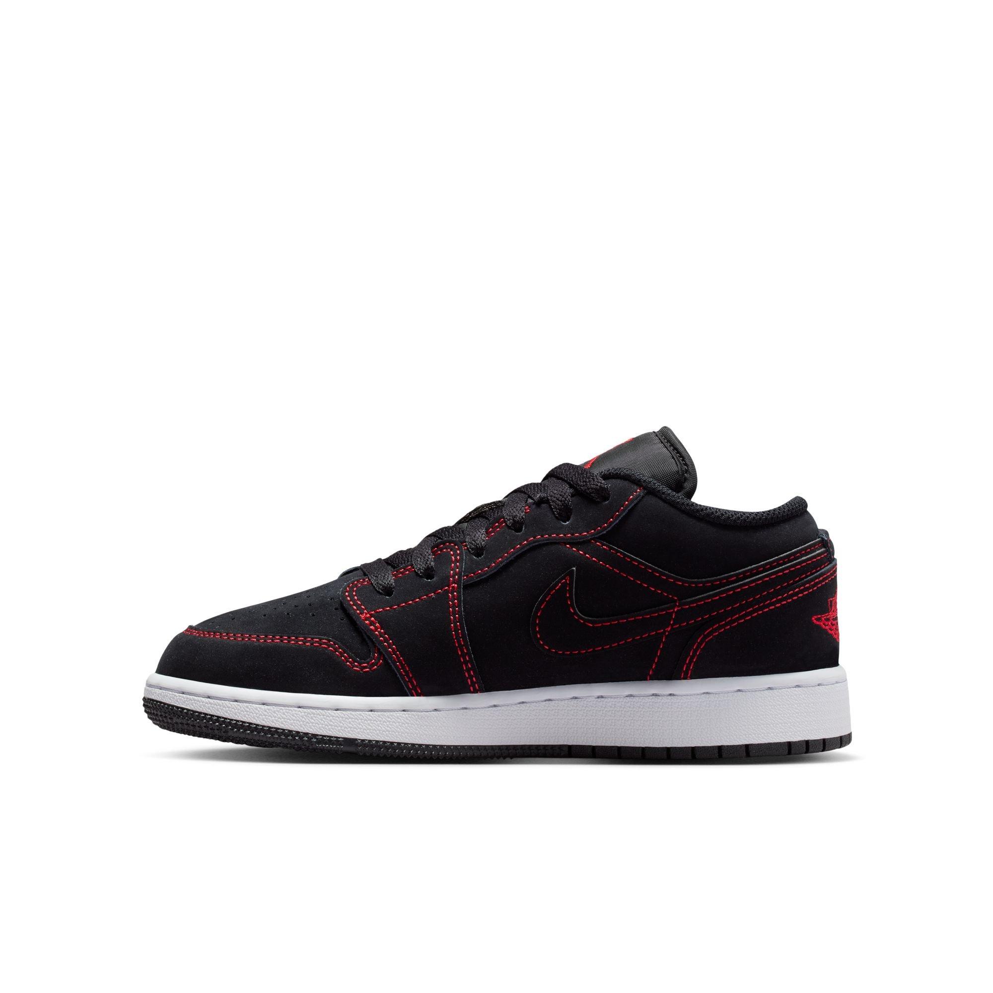 Jordan 1 Low "Black/University Red/White" Grade School Boys' Shoe - BLACK/RED Thumbnail View 4