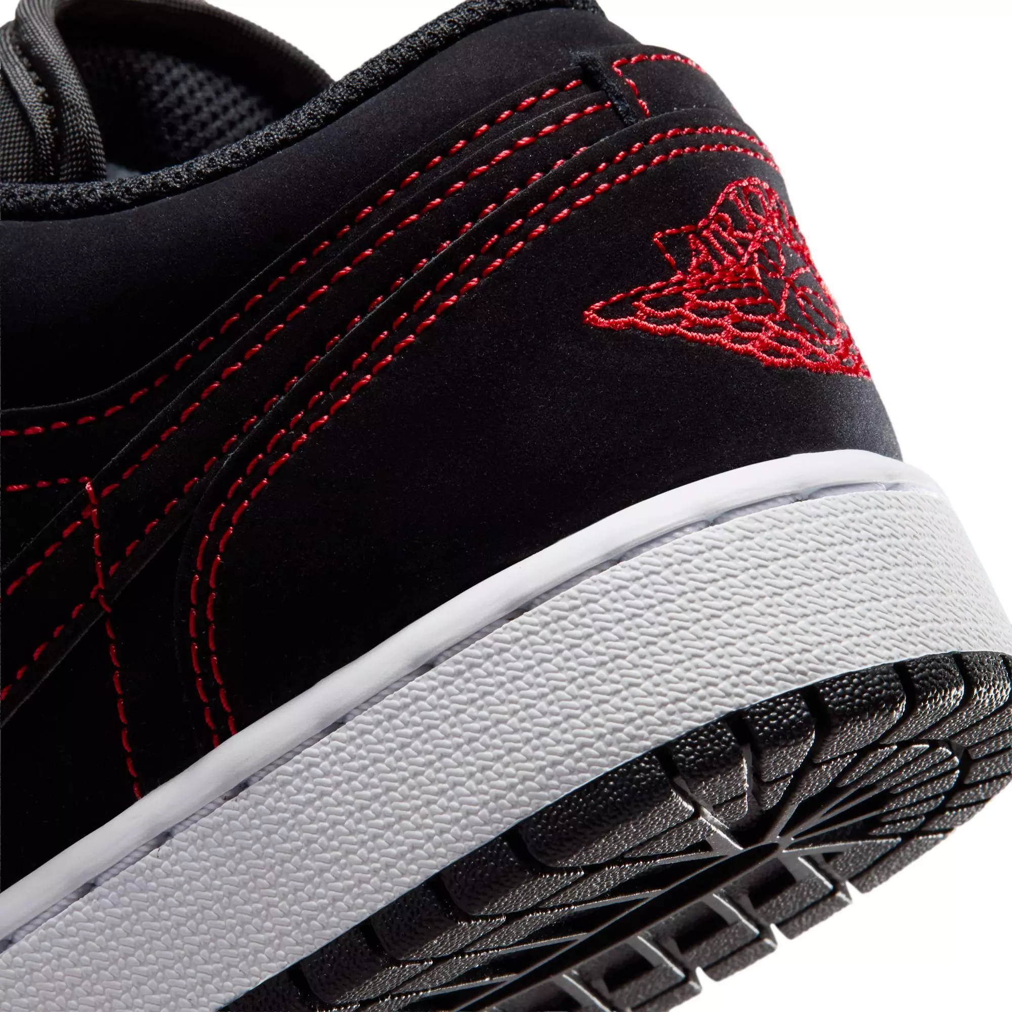 Jordan 1 Low "Black/University Red/White" Grade School Boys' Shoe - BLACK/RED