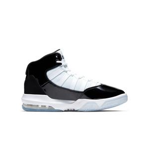 Jordan Max Aura "Black/White" Grade School Boys' Shoe
