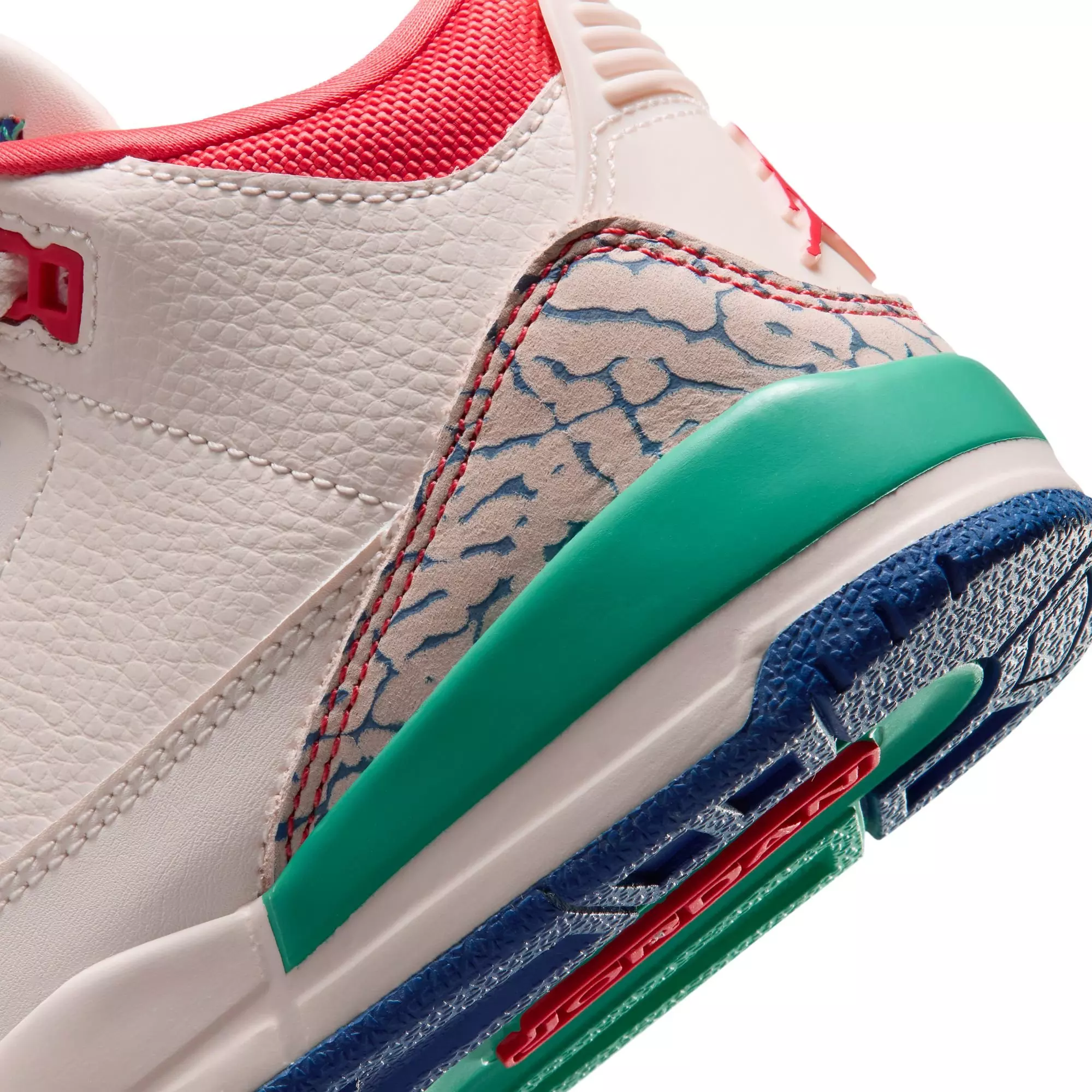Jordan Retro 3 "Chalk and True Blue" Preschool Kids' Shoe - CHALK/TRACK RED-TRUE BLUE-KINETIC GREEN