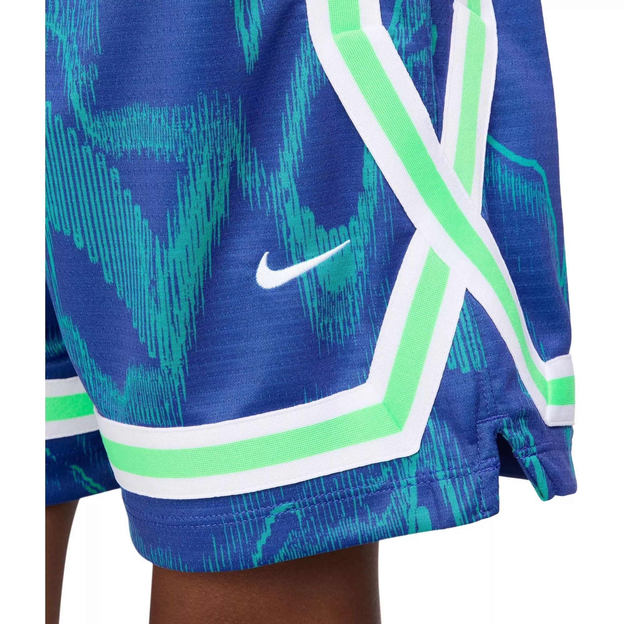 Nike Big Boys' Crossover Dri-FIT Basketball Shorts - BLUE