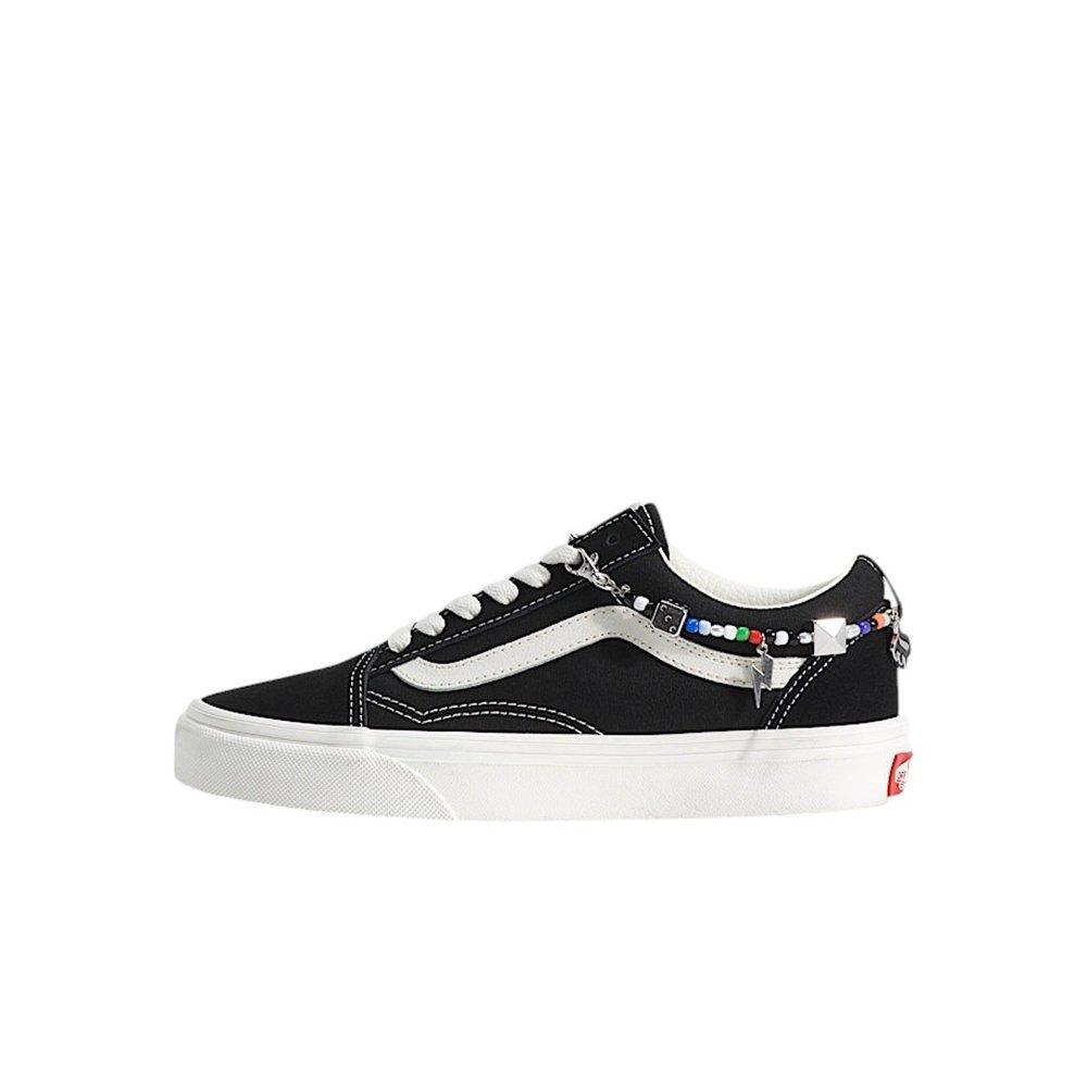 Vans Old Skool Charms "Black/White" Grade School Girls' Shoe - BLACK/WHITE