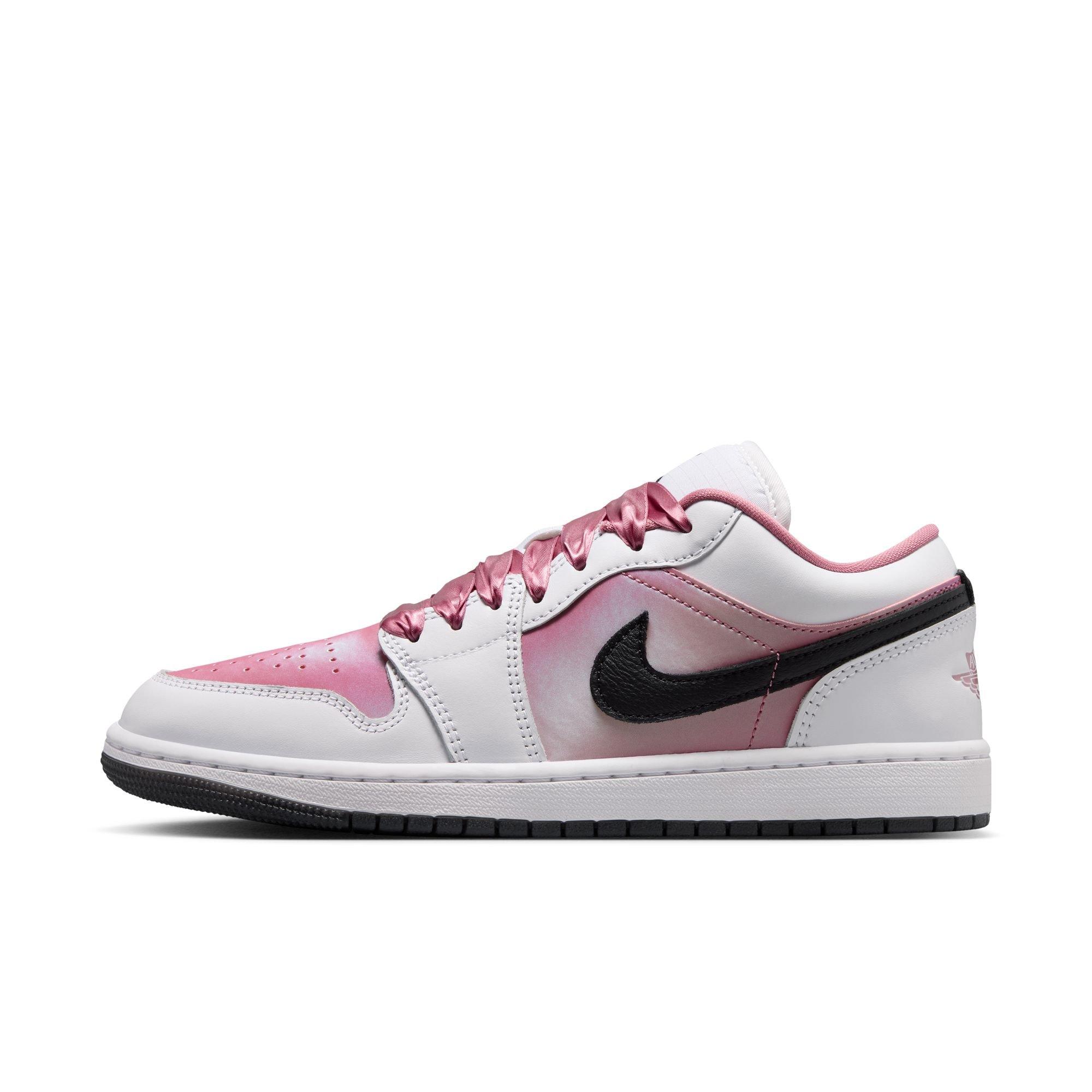 Jordan 1 Low SE "White/Desert Berry/Black" Women's Shoe - WHITE/PINK Thumbnail View 3