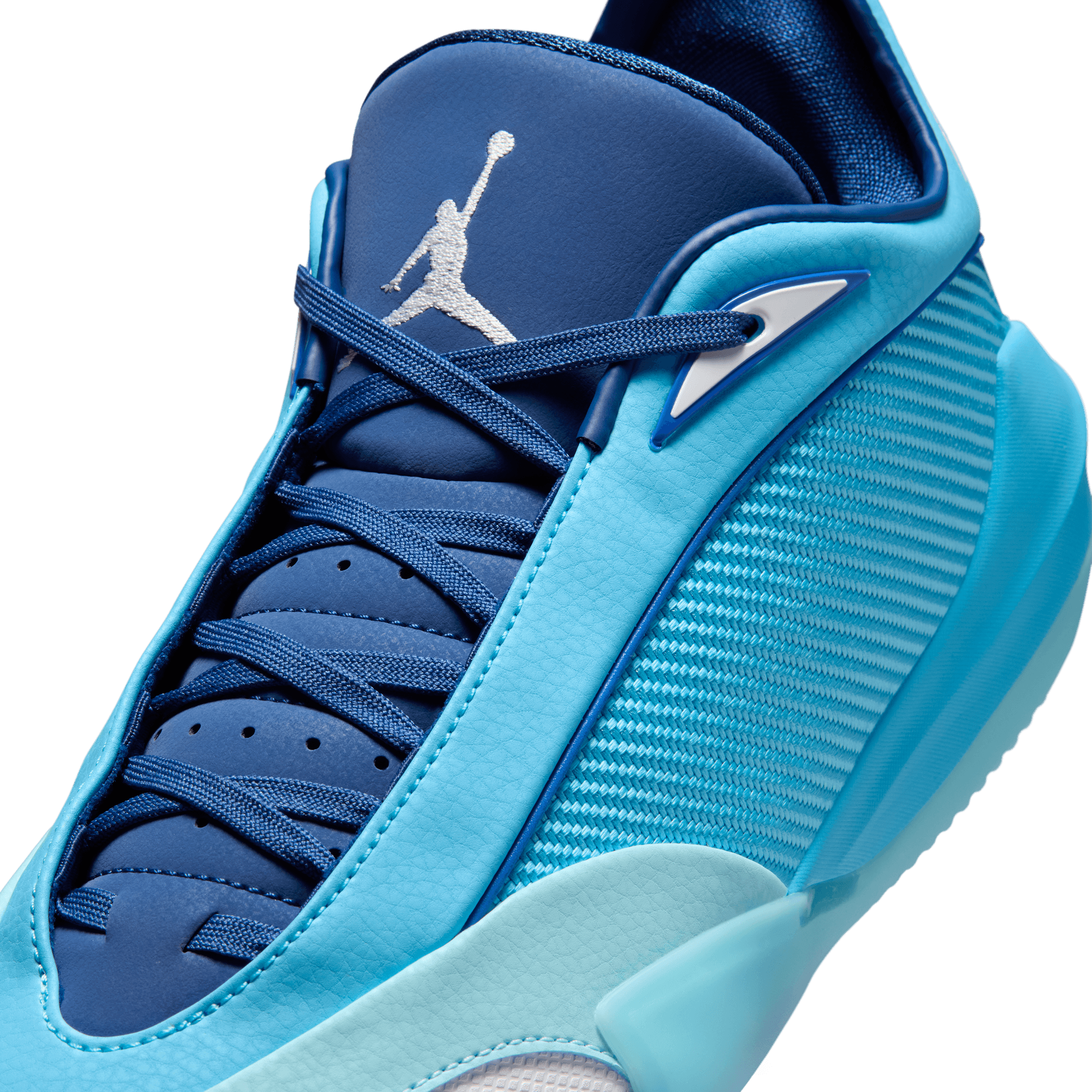 Jordan Triangle "Baltic Blue" Men's Basketball Shoe - BALTIC BLUE/WHITE/COPA/COASTAL BLUE Thumbnail View 10