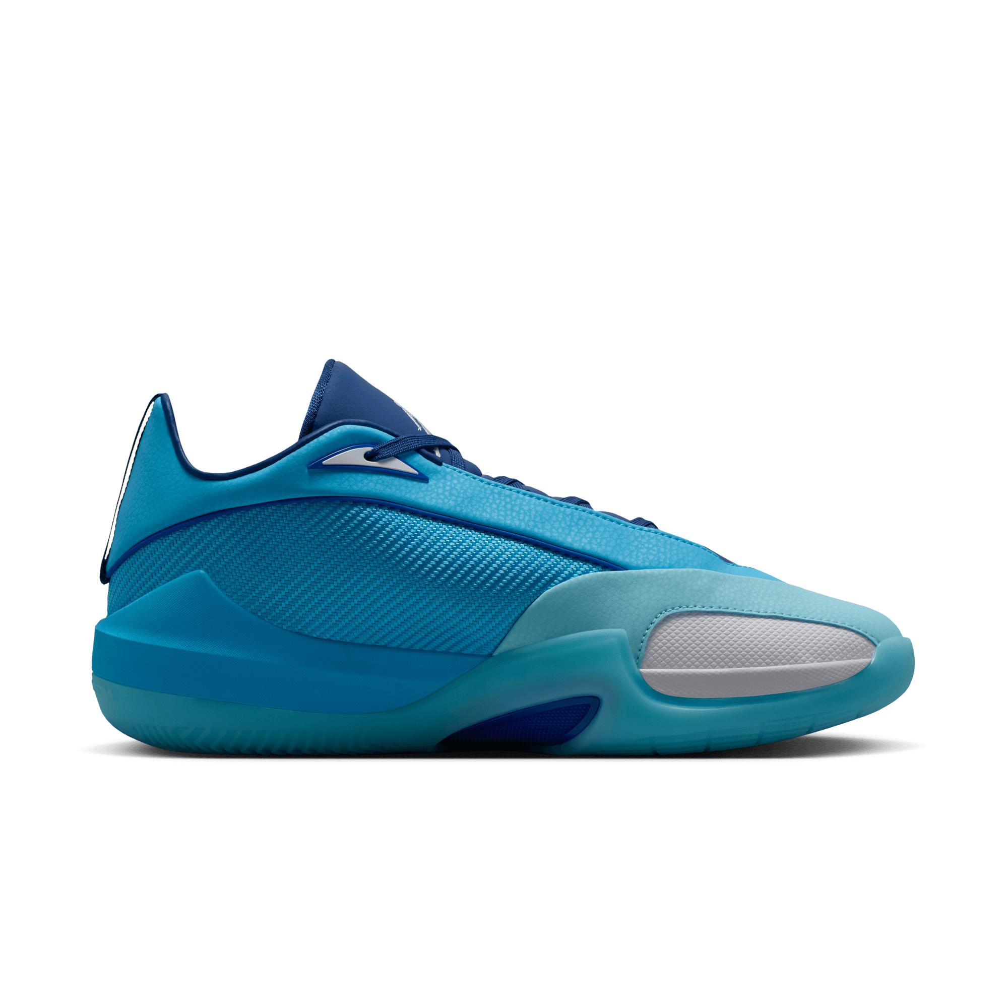 Jordan Triangle "Baltic Blue" Men's Basketball Shoe - BALTIC BLUE/WHITE/COPA/COASTAL BLUE Thumbnail View 3