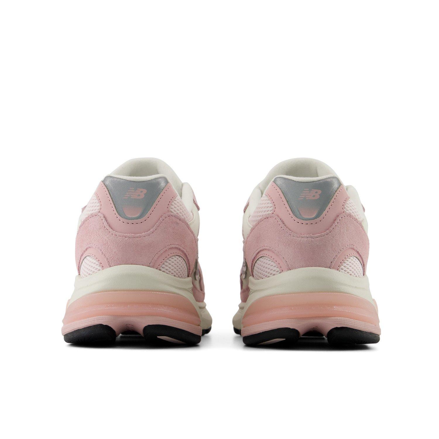 New Balance 2010 "Pink Chalk/White" Unisex Shoe - PINK/WHITE