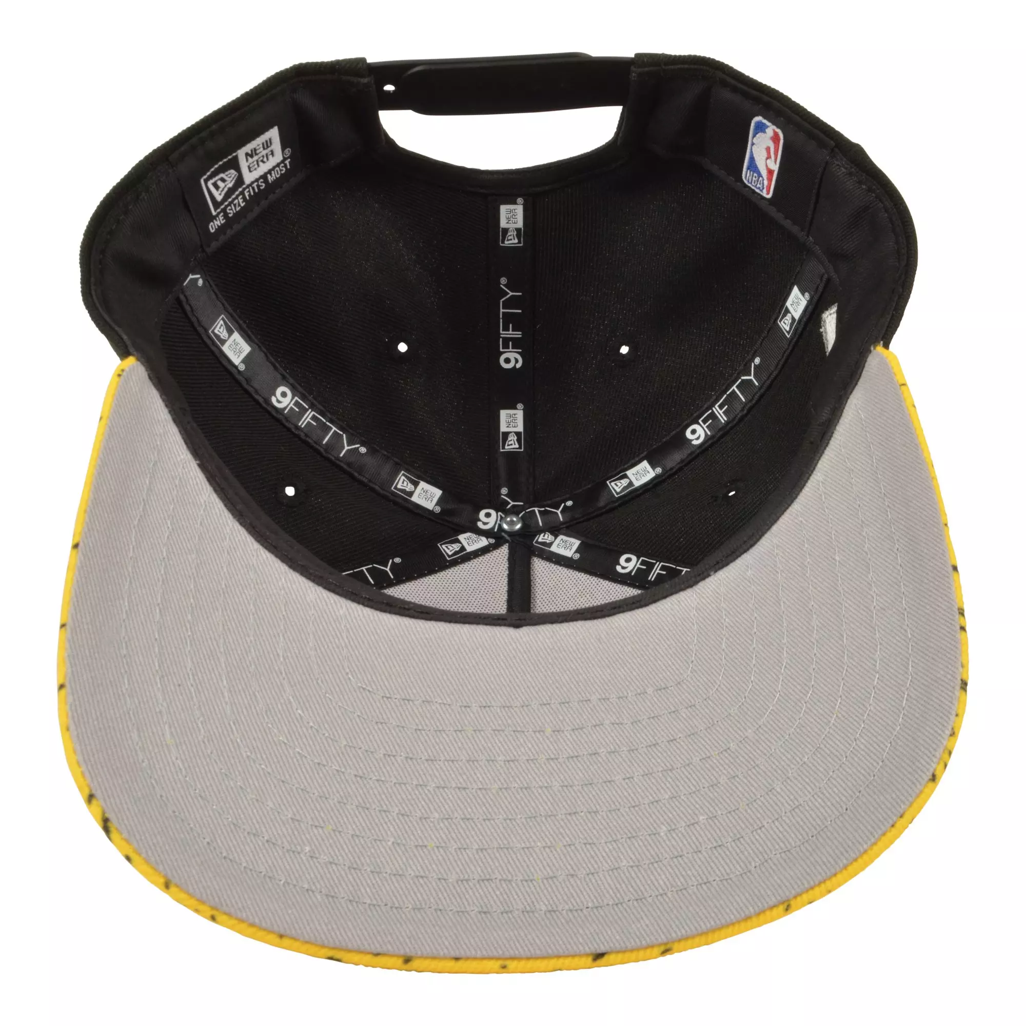 New Era Chicago Bulls 9FIFTY A-Frame Tour Yellow Snapback Hat - White/Black/Yellow - BLACK/YELLOW