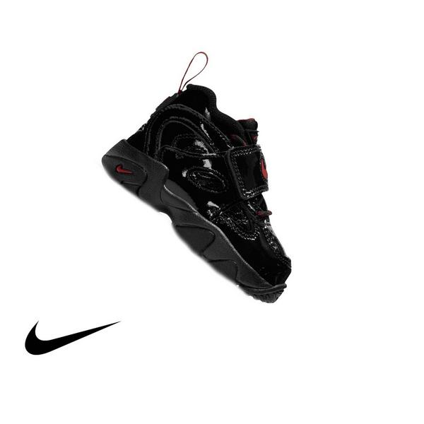 Nike Air Diamond Turf II "Cincy" Toddler Kids' Shoe - BLACK/GYM RED/METALLIC GOLD