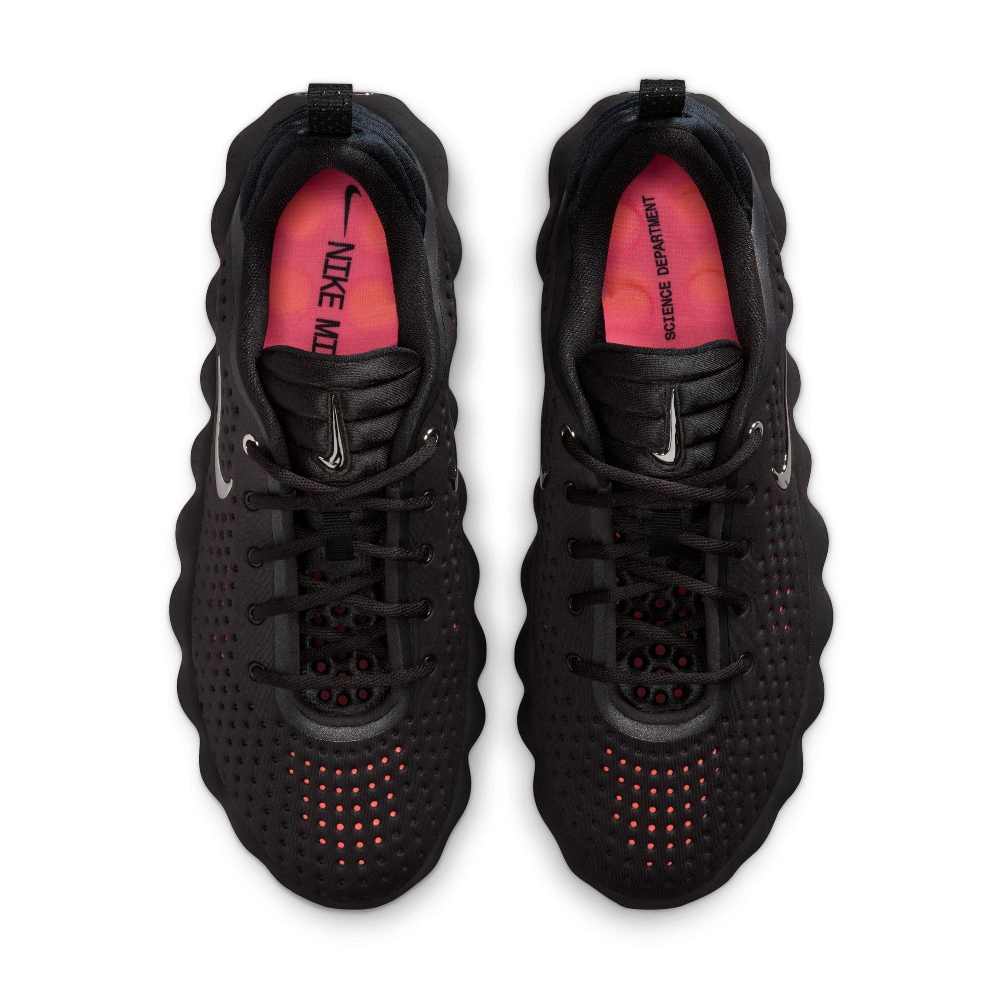 Nike Mind 002 