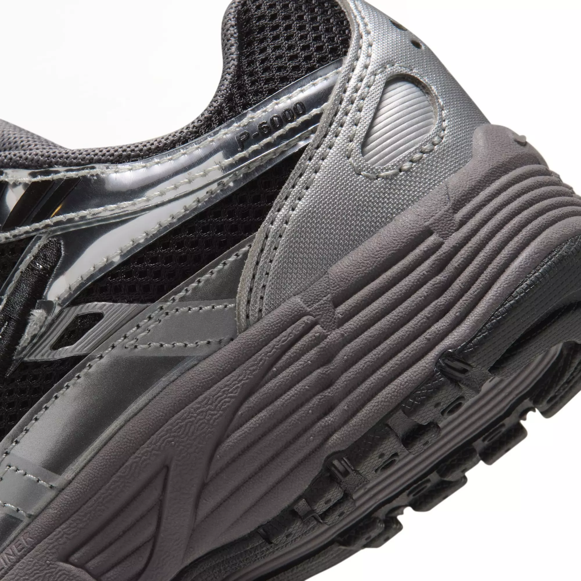 Nike P-6000 "Black/Metallic Silver/Pencil Point" Preschool Boys' Shoe - BLACK/SILVER
