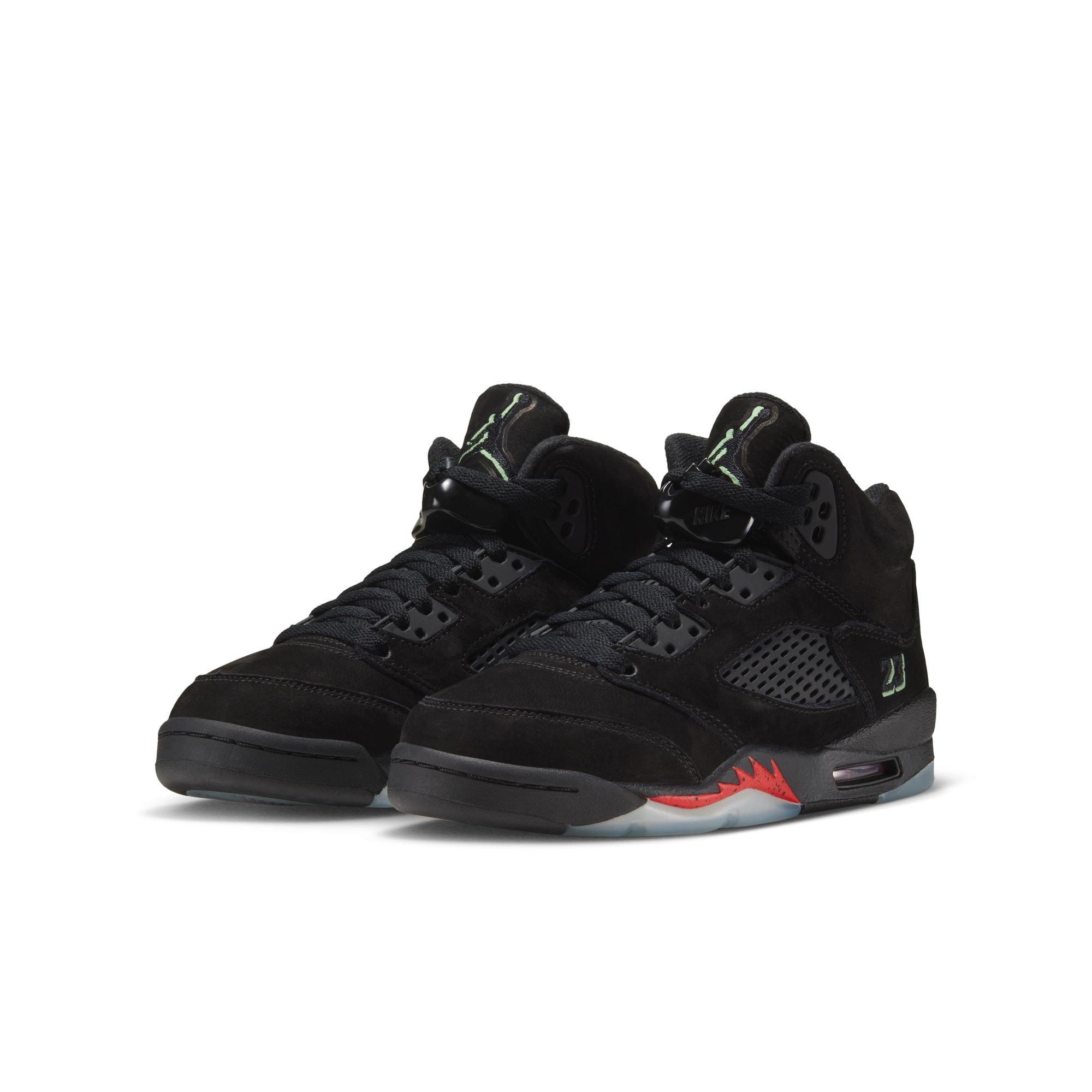 Jordan 5 Retro "Halloween" Grade School Kids' Shoe - BLACK/PICANTE RED/GLOW N THE DARK