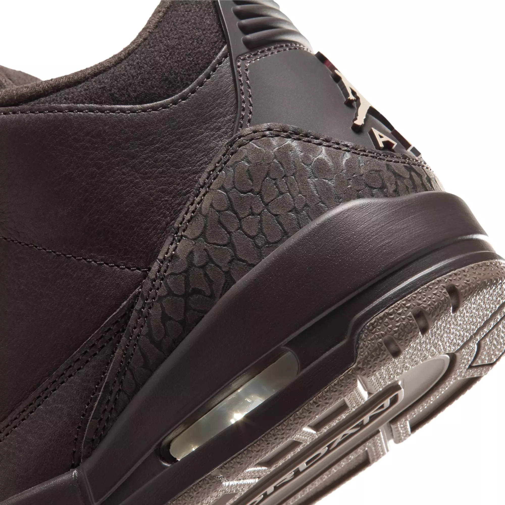 Jordan 3 Retro "Fireside" Women's Shoe - VELVET BROWN/PEARL WHITE/LT BRITISH TAN