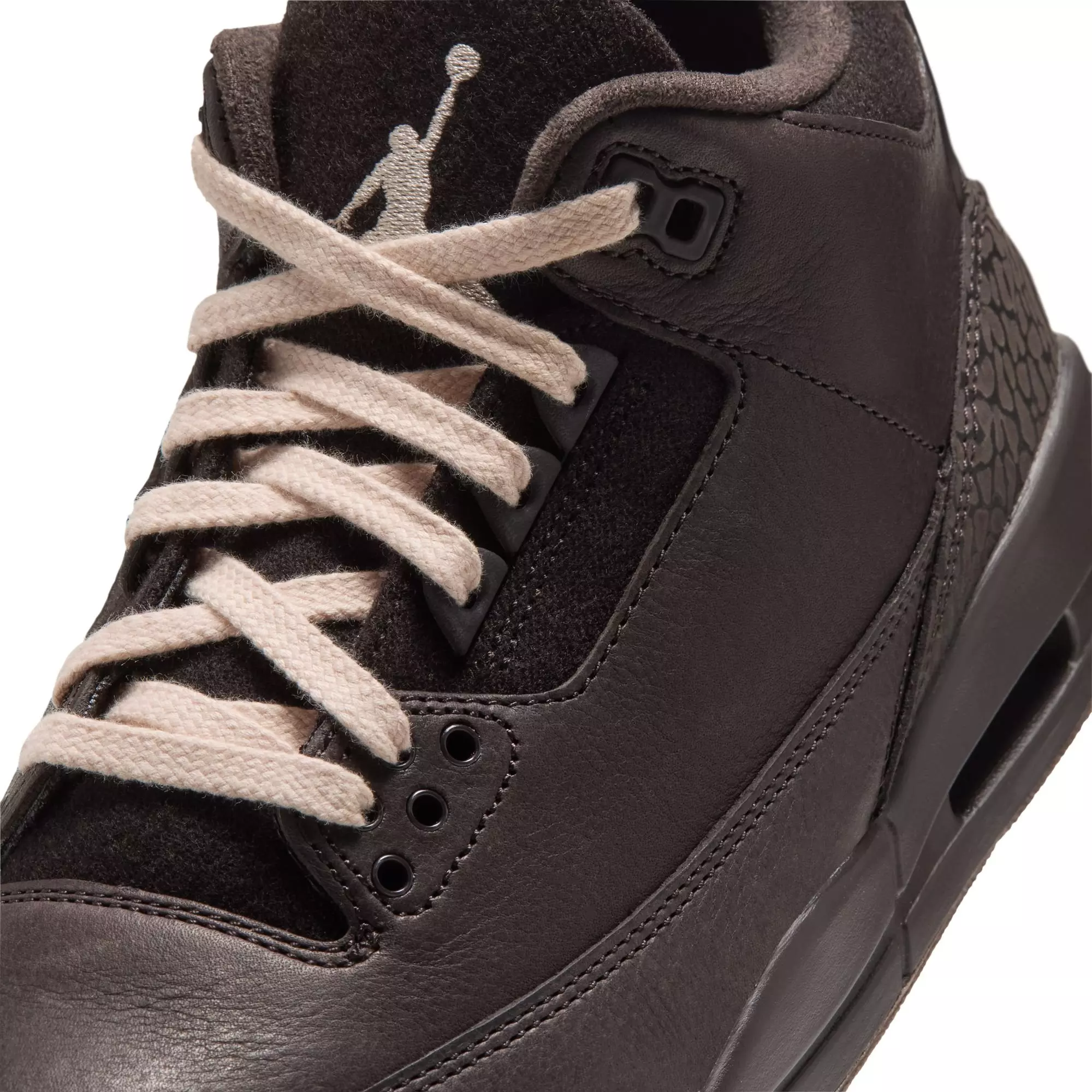 Jordan 3 Retro "Fireside" Women's Shoe - VELVET BROWN/PEARL WHITE/LT BRITISH TAN