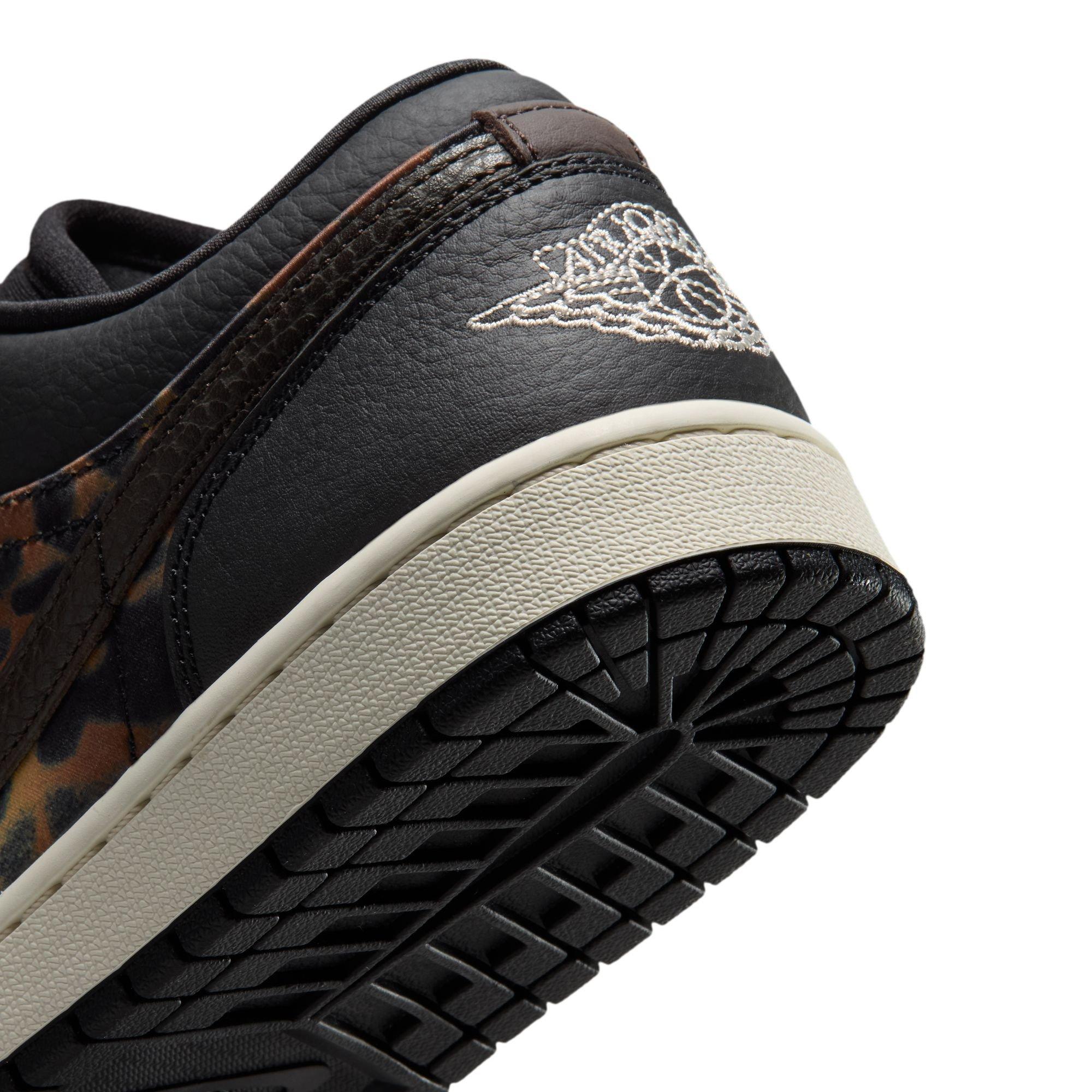 Jordan 1 Low SE "Black/Chalk/Velvet Brown" Women's Shoe - BLACK/BROWN