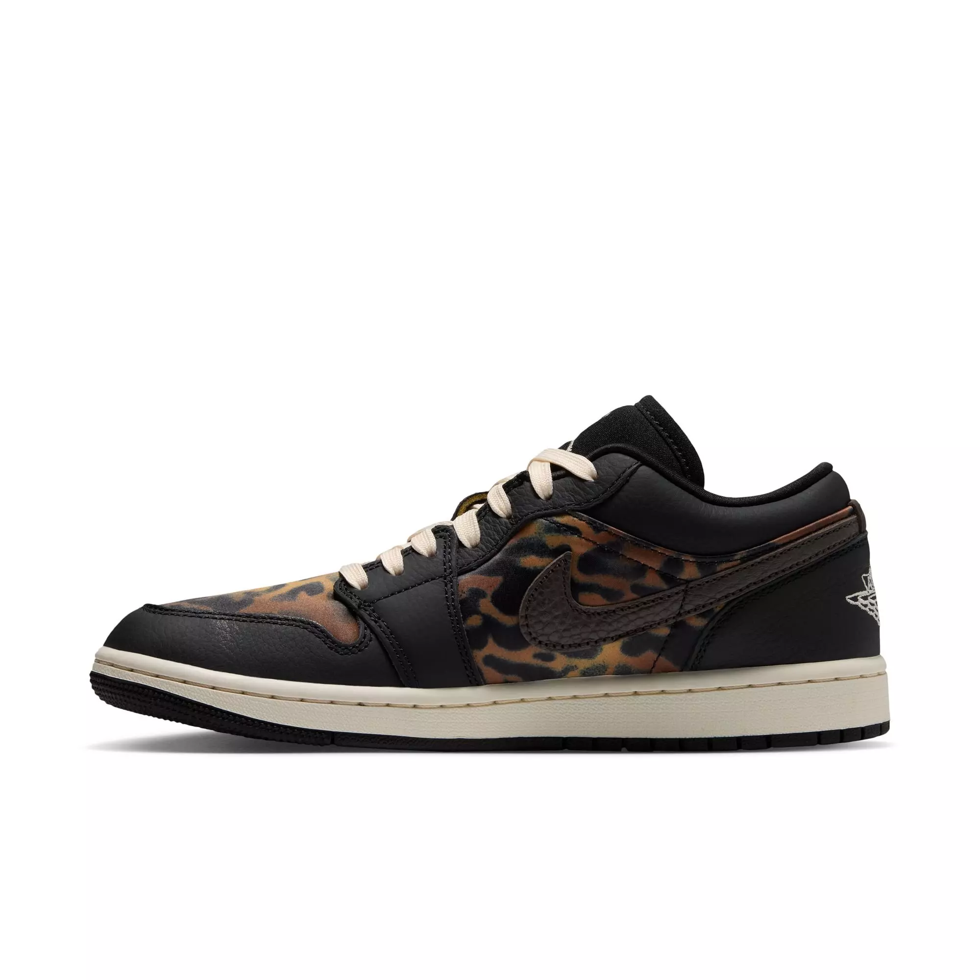 Jordan 1 Low SE "Black/Chalk/Velvet Brown" Women's Shoe - BLACK/BROWN