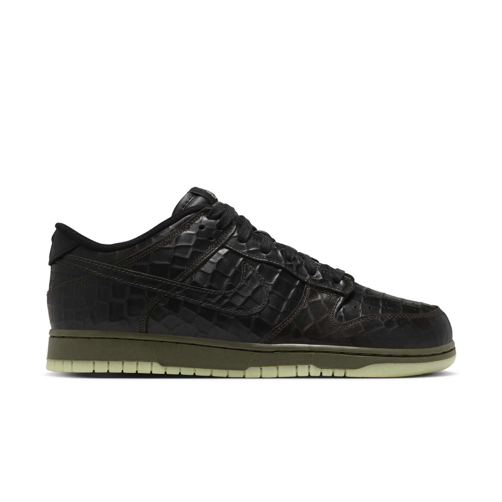Nike Dunk Low Premium "Halloween" Men's Shoe - BOG GREEN/BLACK/LUMINOUS GREEN