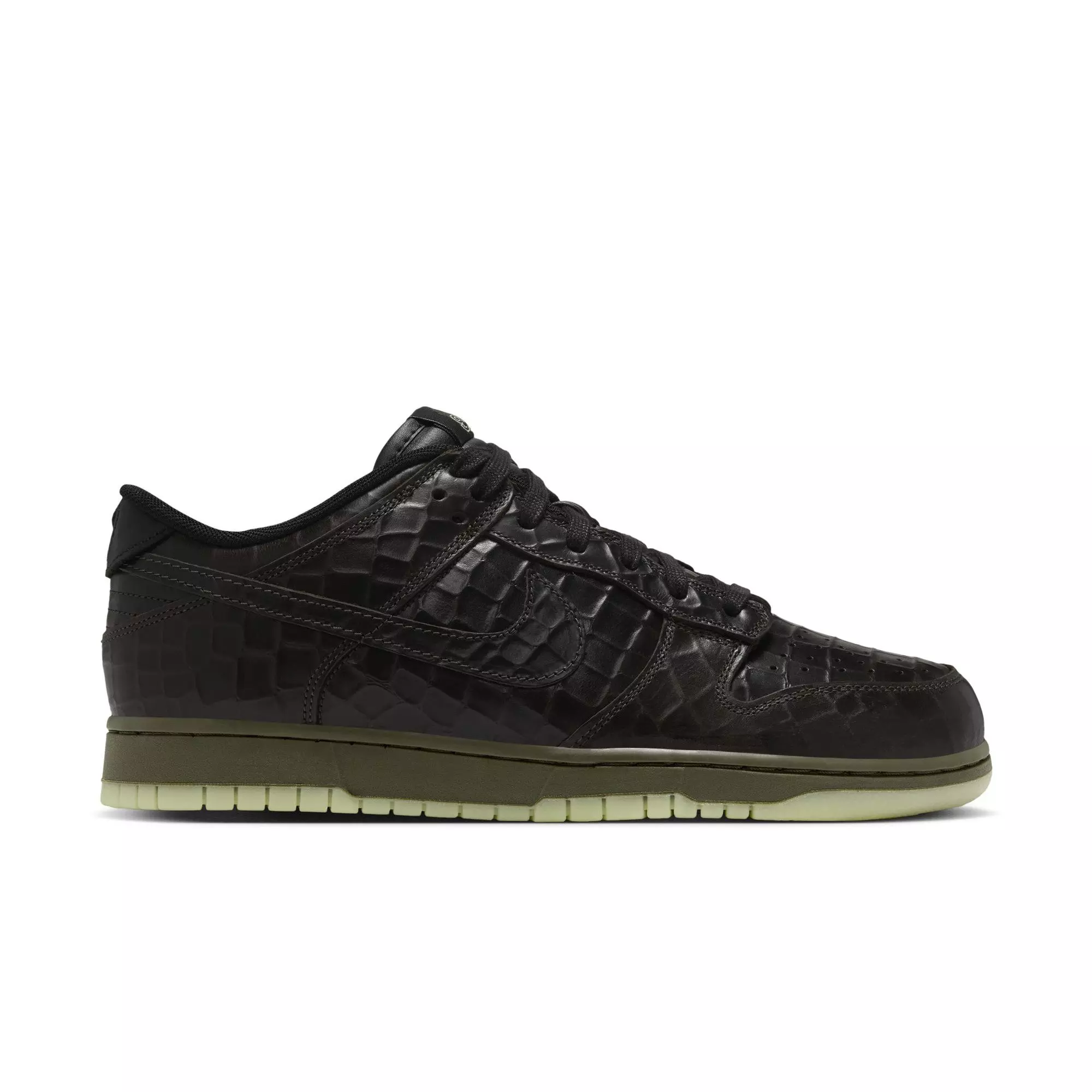Nike Dunk Low Premium "Halloween" Men's Shoe - BOG GREEN/BLACK/LUMINOUS GREEN