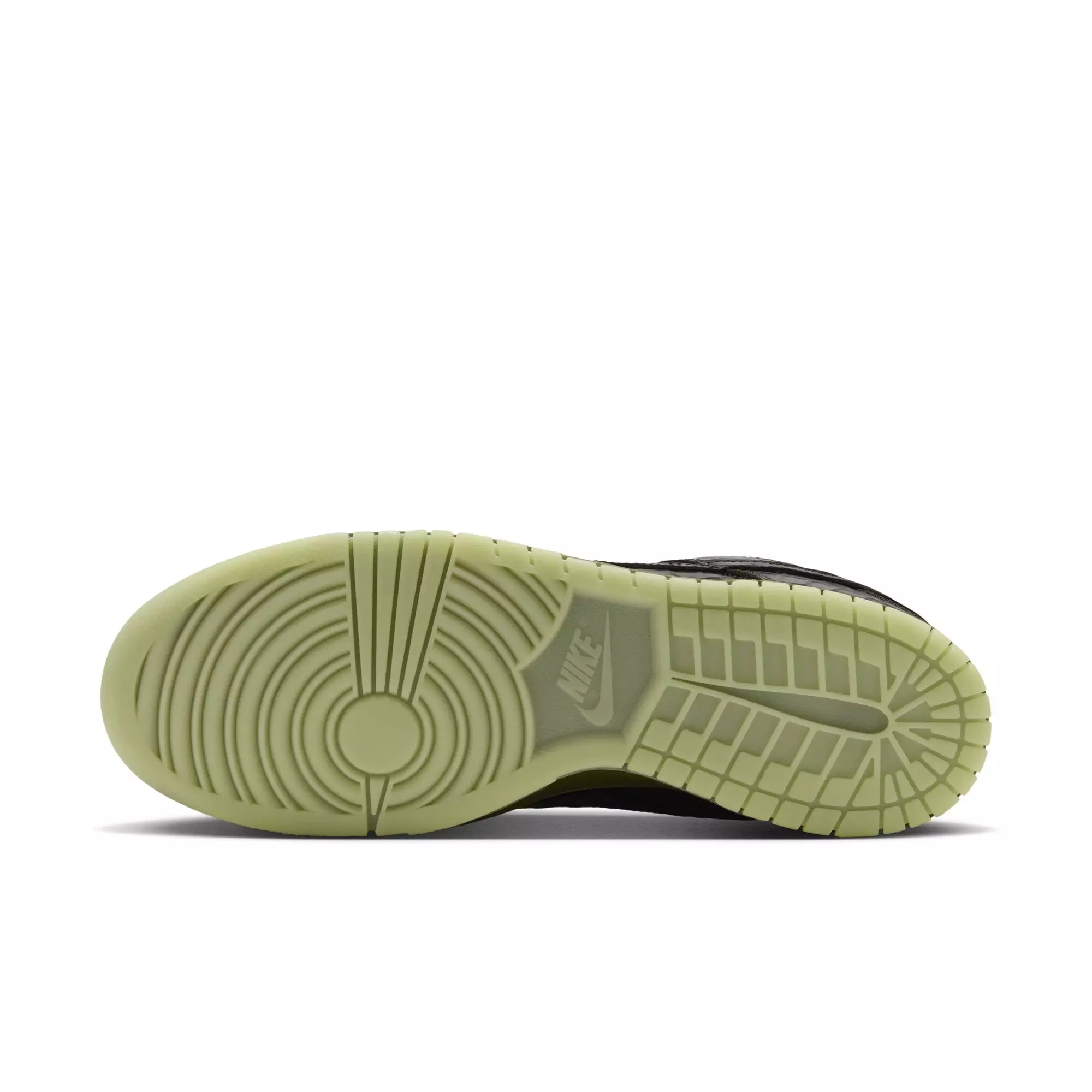 Nike Dunk Low Premium "Halloween" Men's Shoe - BOG GREEN/BLACK/LUMINOUS GREEN