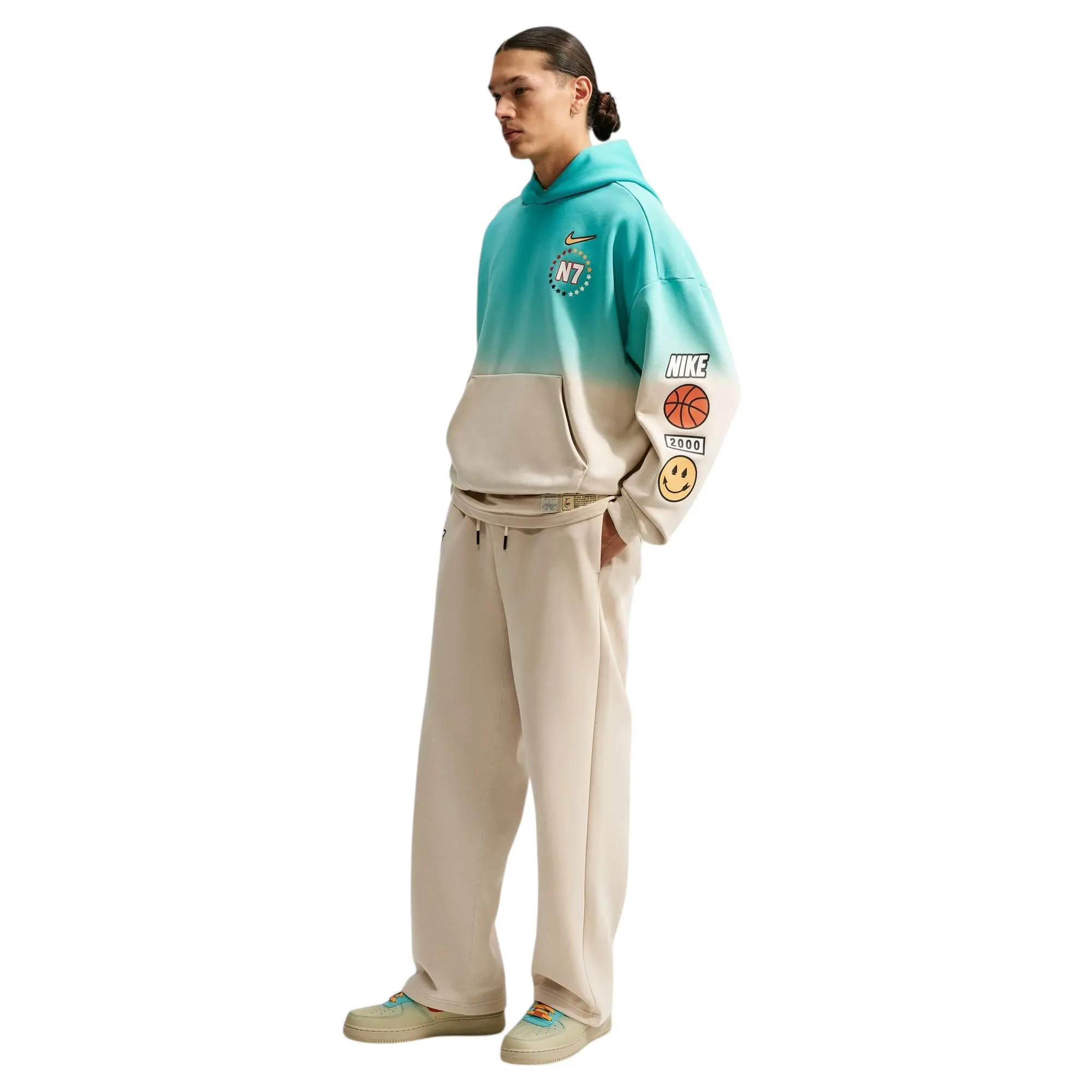 Nike N7 Standard Issue Therma-FIT Men's Brushed Pullover Basketball Hoodie - CREAM