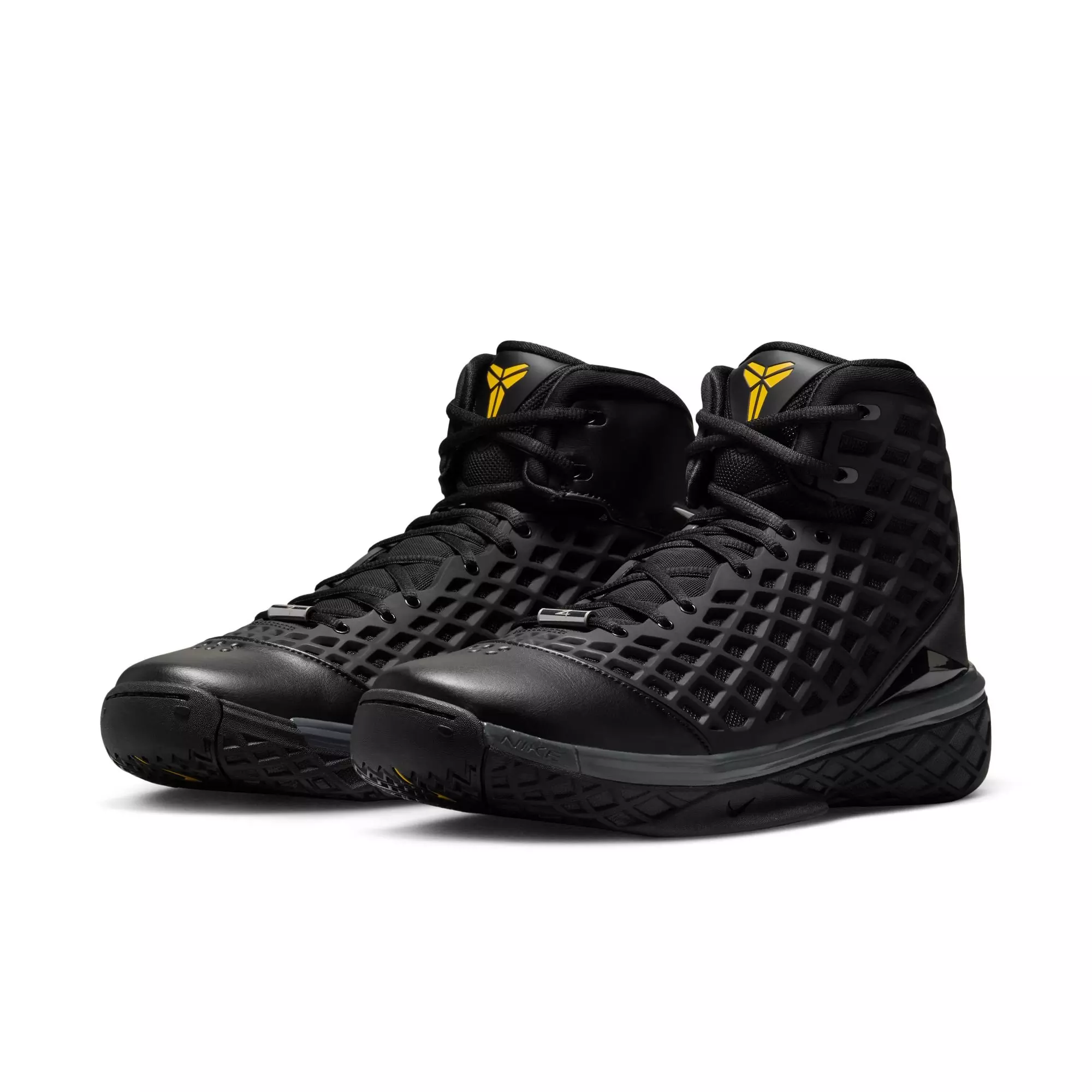 Kobe III Low Protro "Orca" Men's Basketball Shoe - BLACK