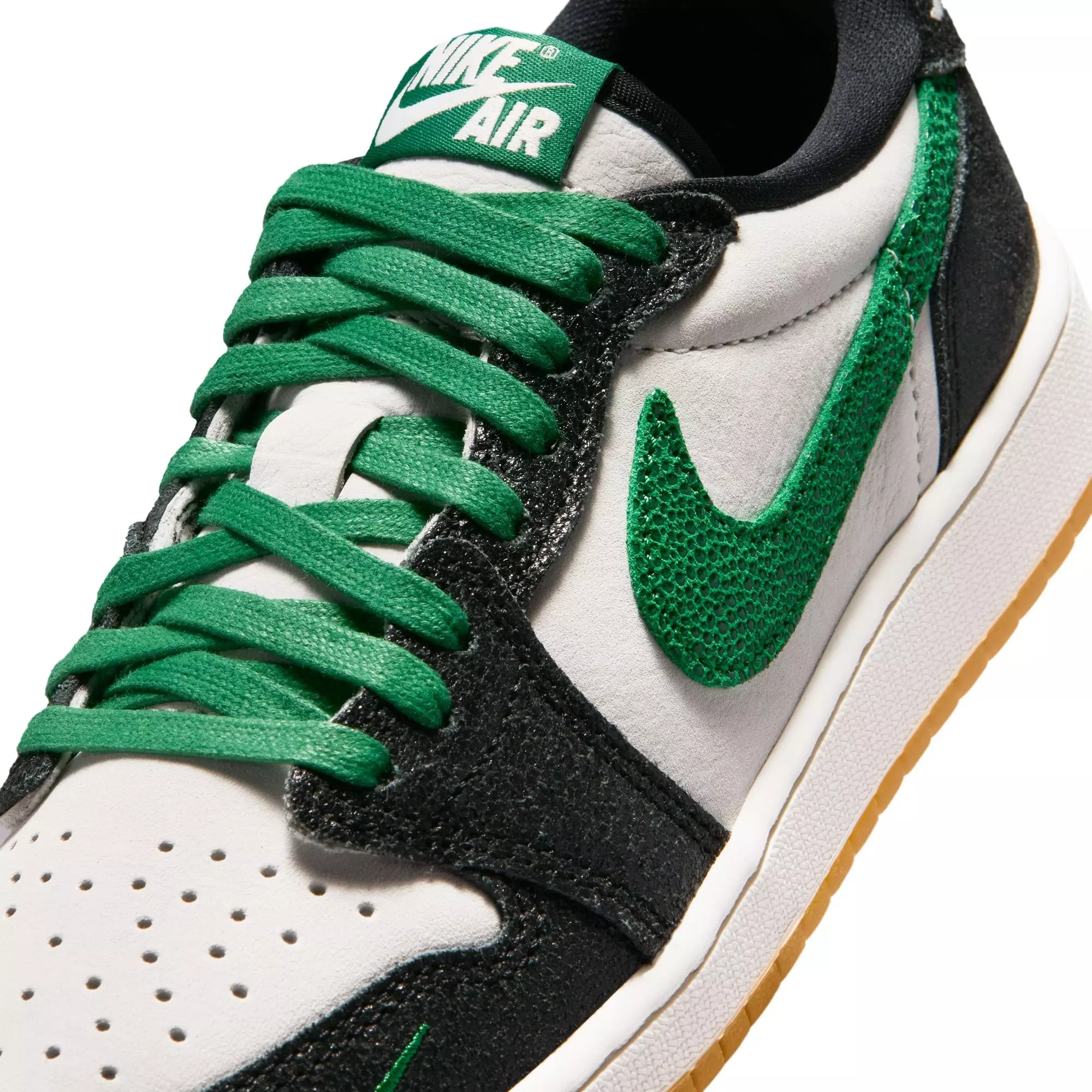 Jordan 1 Retro Low OG "Pine Green" Grade School Kids' Shoe - PHANTOM/PINE GREEN/BLACK