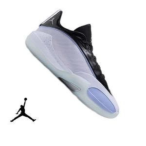 Jordan Triangle "Space Jam" Men's Basketball Shoe - FOOTBALL GREY/CHROME/BLACK-ALUMINUM