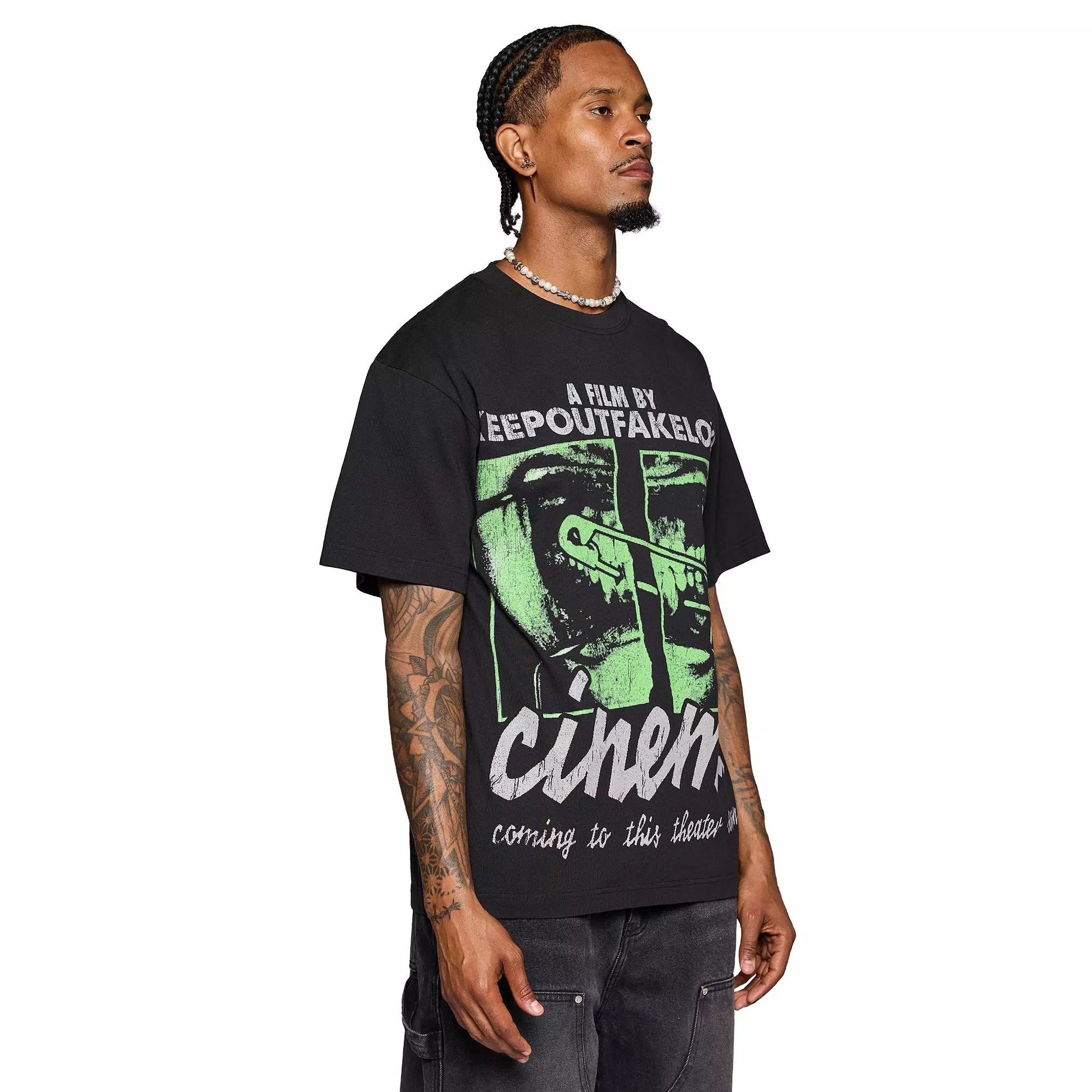 KEEPOUTFAKELOVE Men's Cinema Tee - BLACK