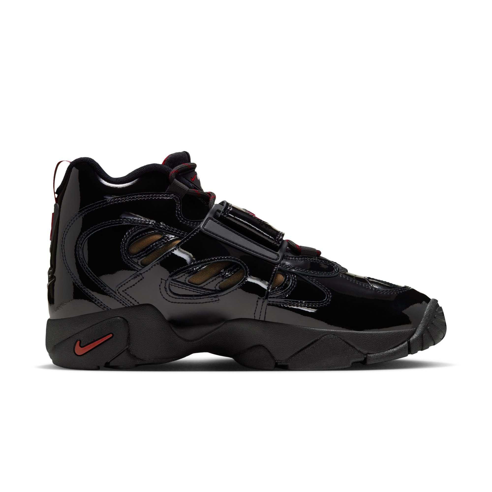 Nike Air Diamond Turf II "Cincy" Men's Shoe - BLACK/GYM RED/METALLIC GOLD