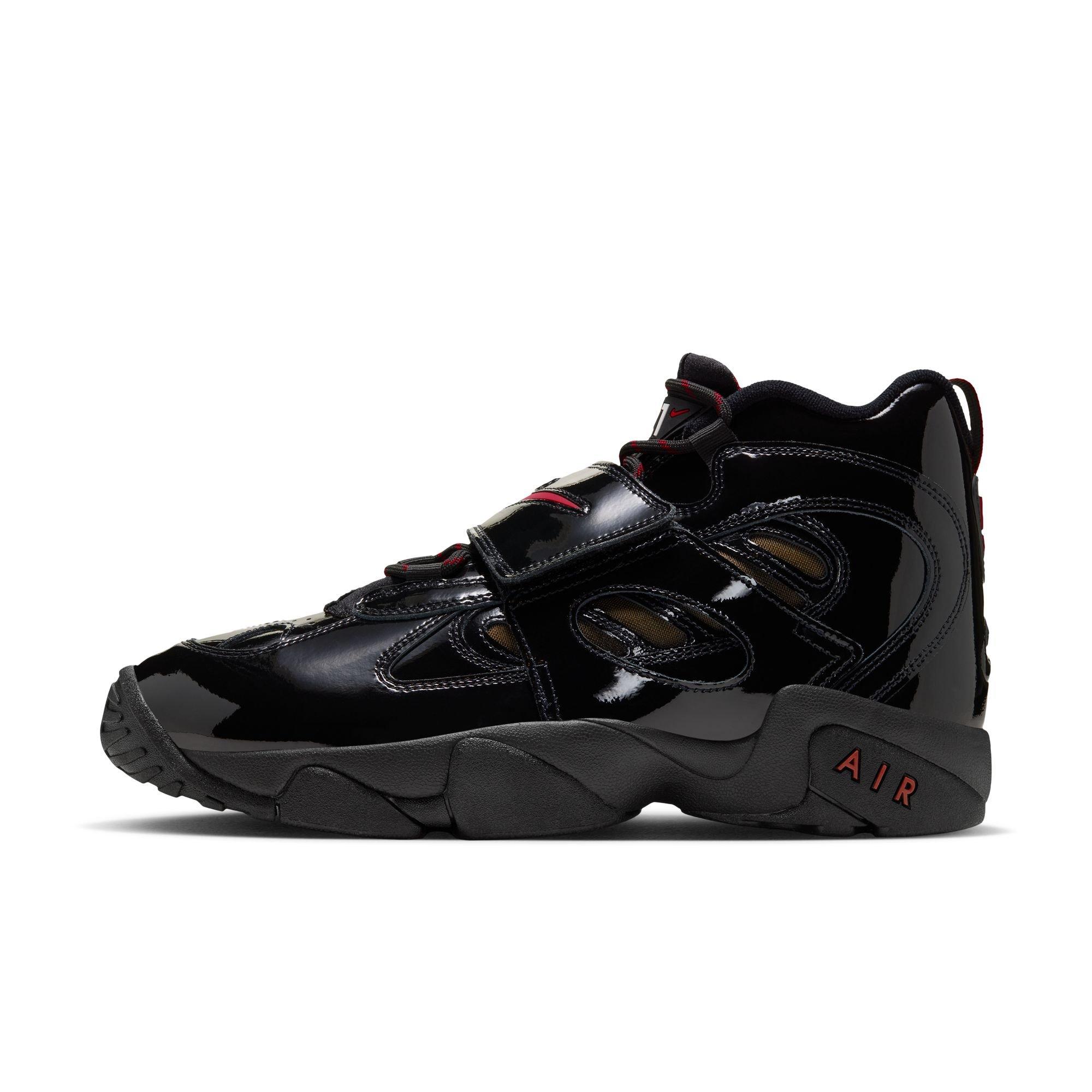 Nike Air Diamond Turf II "Cincy" Men's Shoe - BLACK/GYM RED/METALLIC GOLD