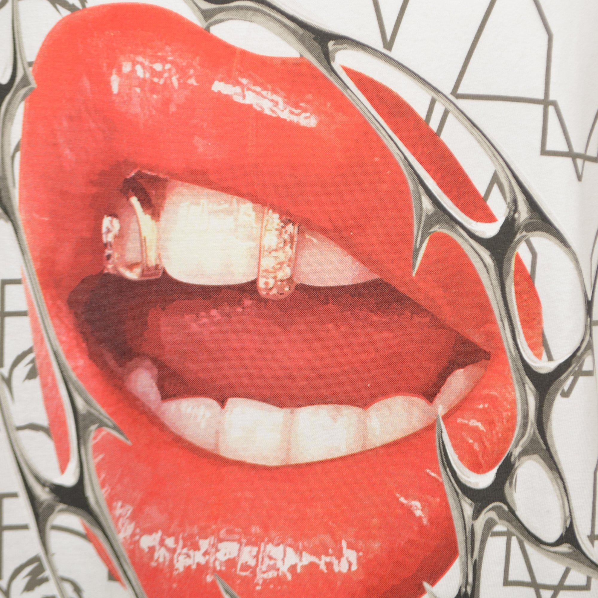 FA26 GOTHIC LIPS SST - WHITE