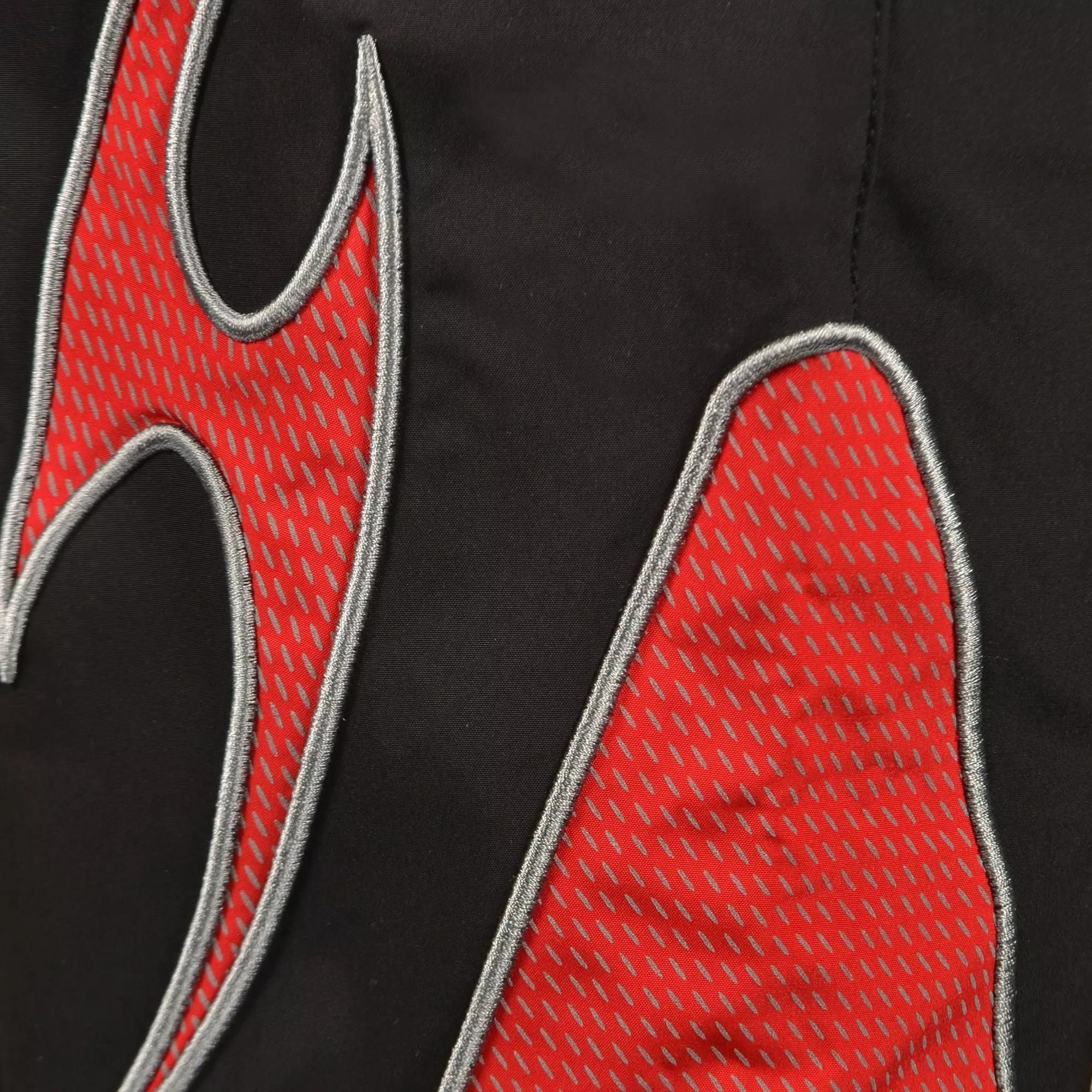 HO26 GEAR SHIFT WINDBREAKER PANT - BLACK/RED