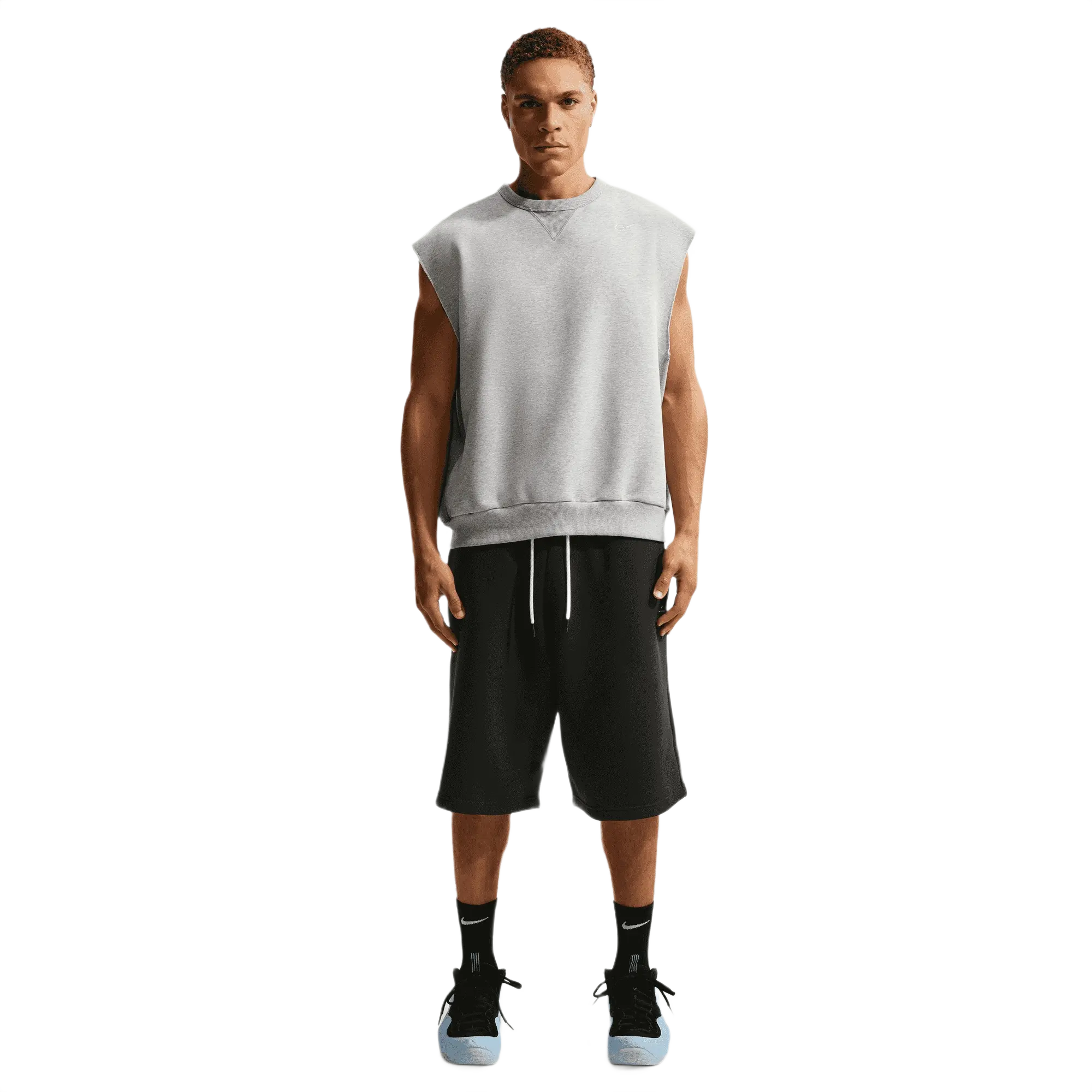 Nike Men's Standard Issue Therma-FIT 14" Fleece Basketball Shorts - BLACK