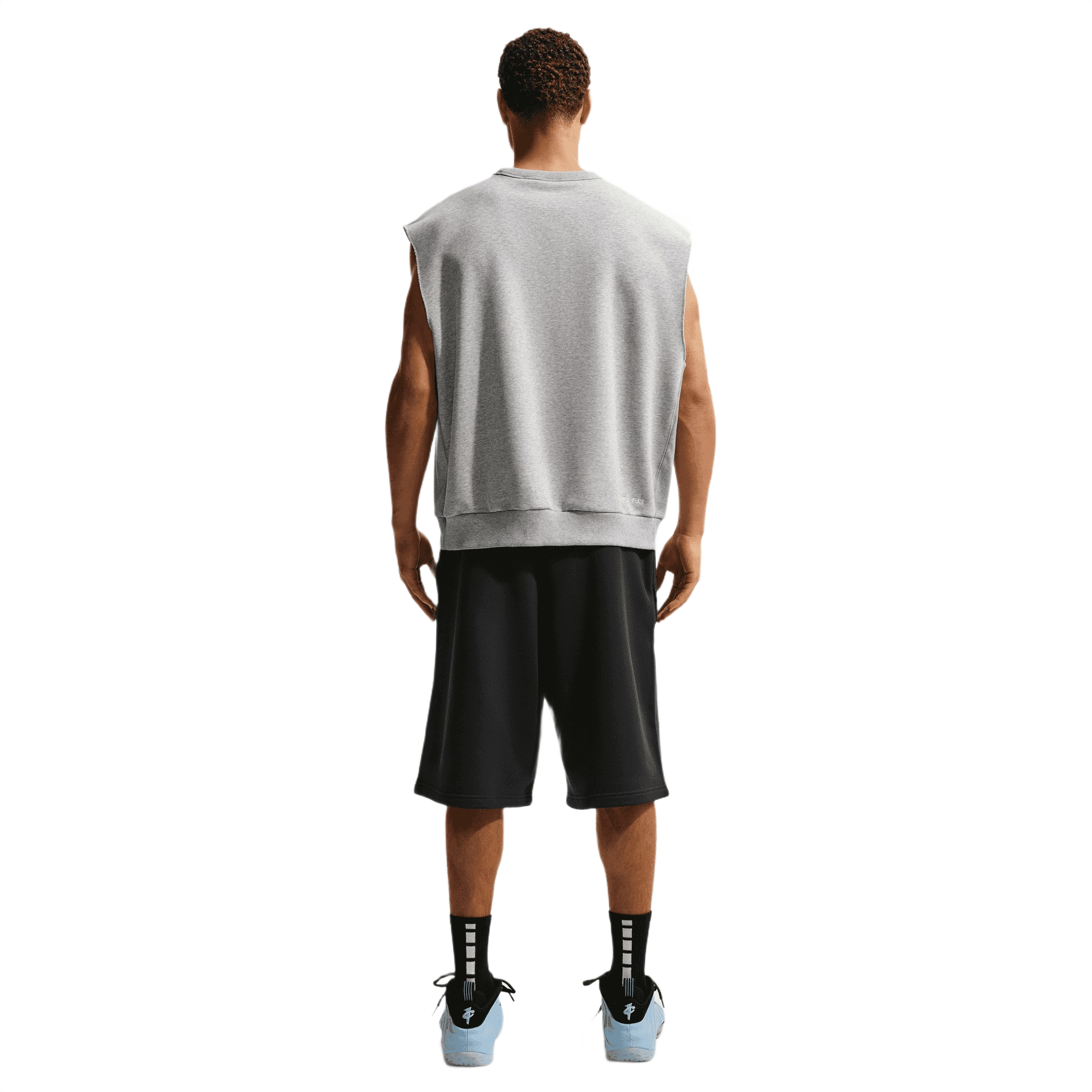 Nike Men's Standard Issue Therma-FIT 14" Fleece Basketball Shorts - BLACK