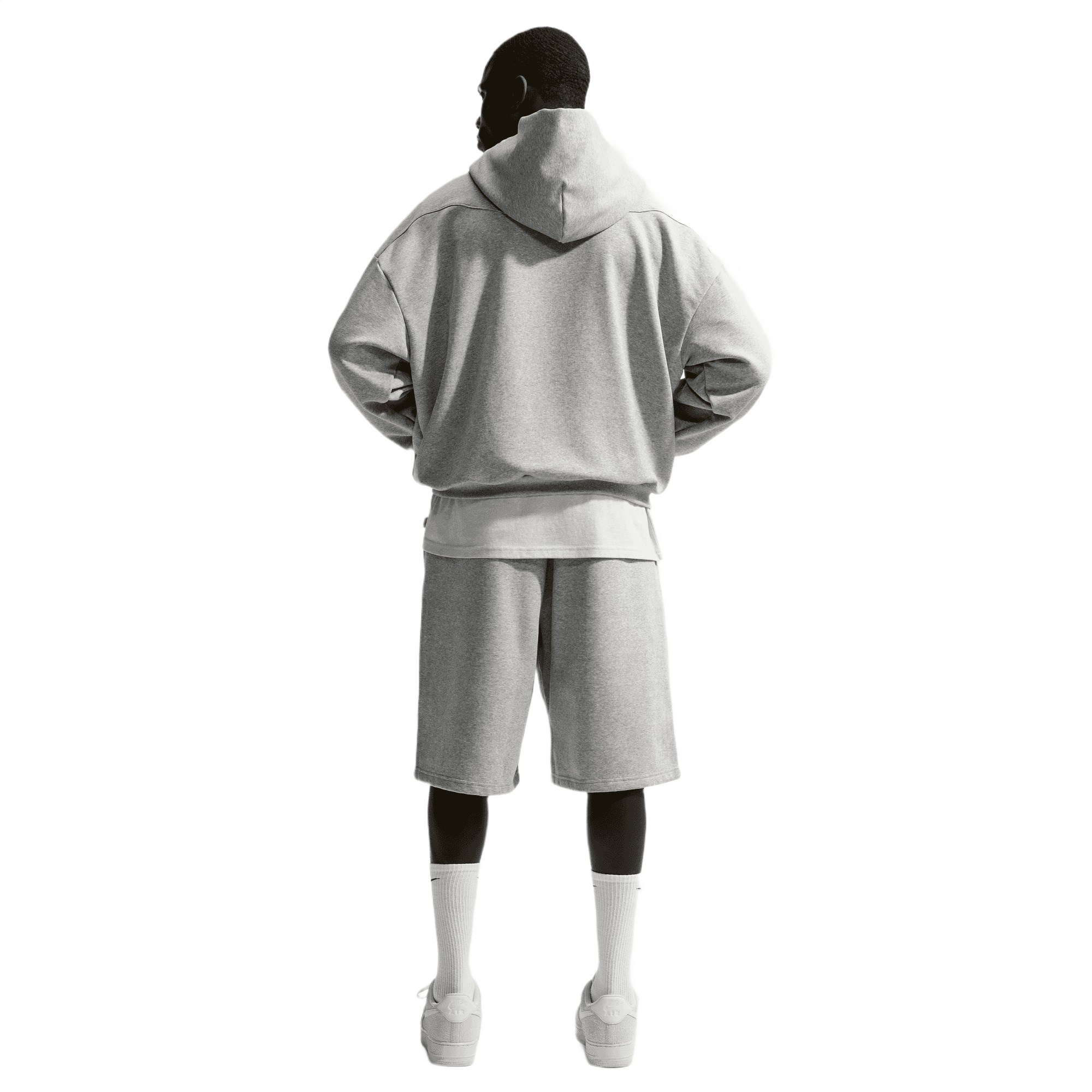 Nike Men's Standard Issue Therma-FIT 14" Fleece Basketball Shorts - Grey - GREY