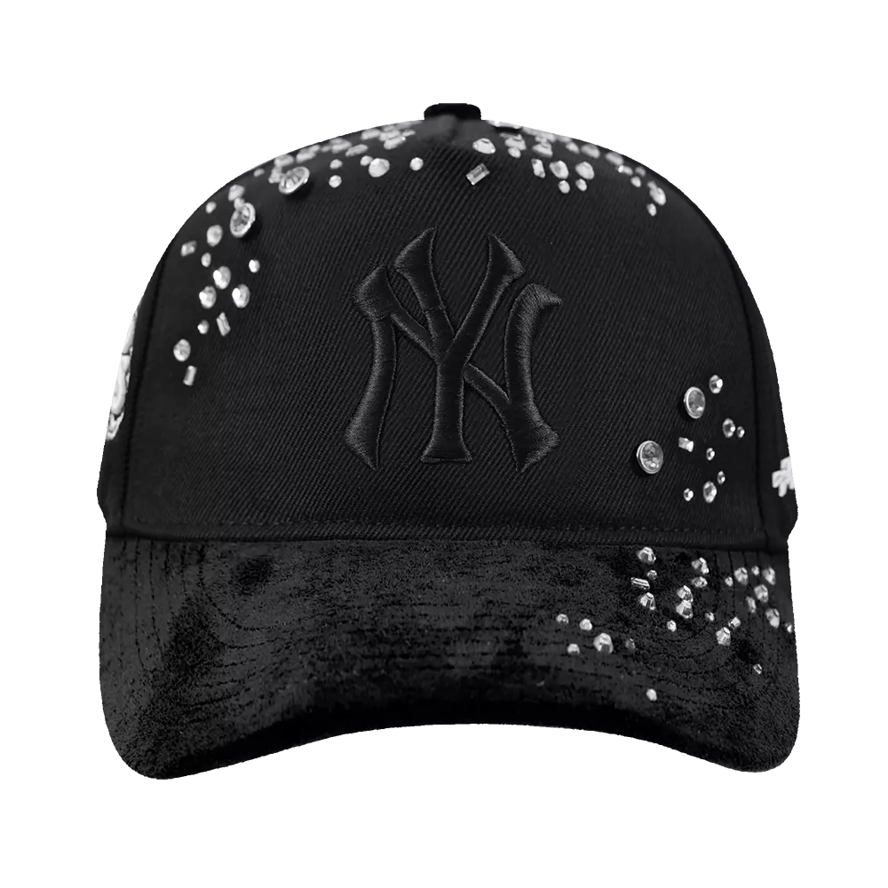 Pro Standard New York Yankees Iced Out Triple Black Snapback Hat - Black - BLACK